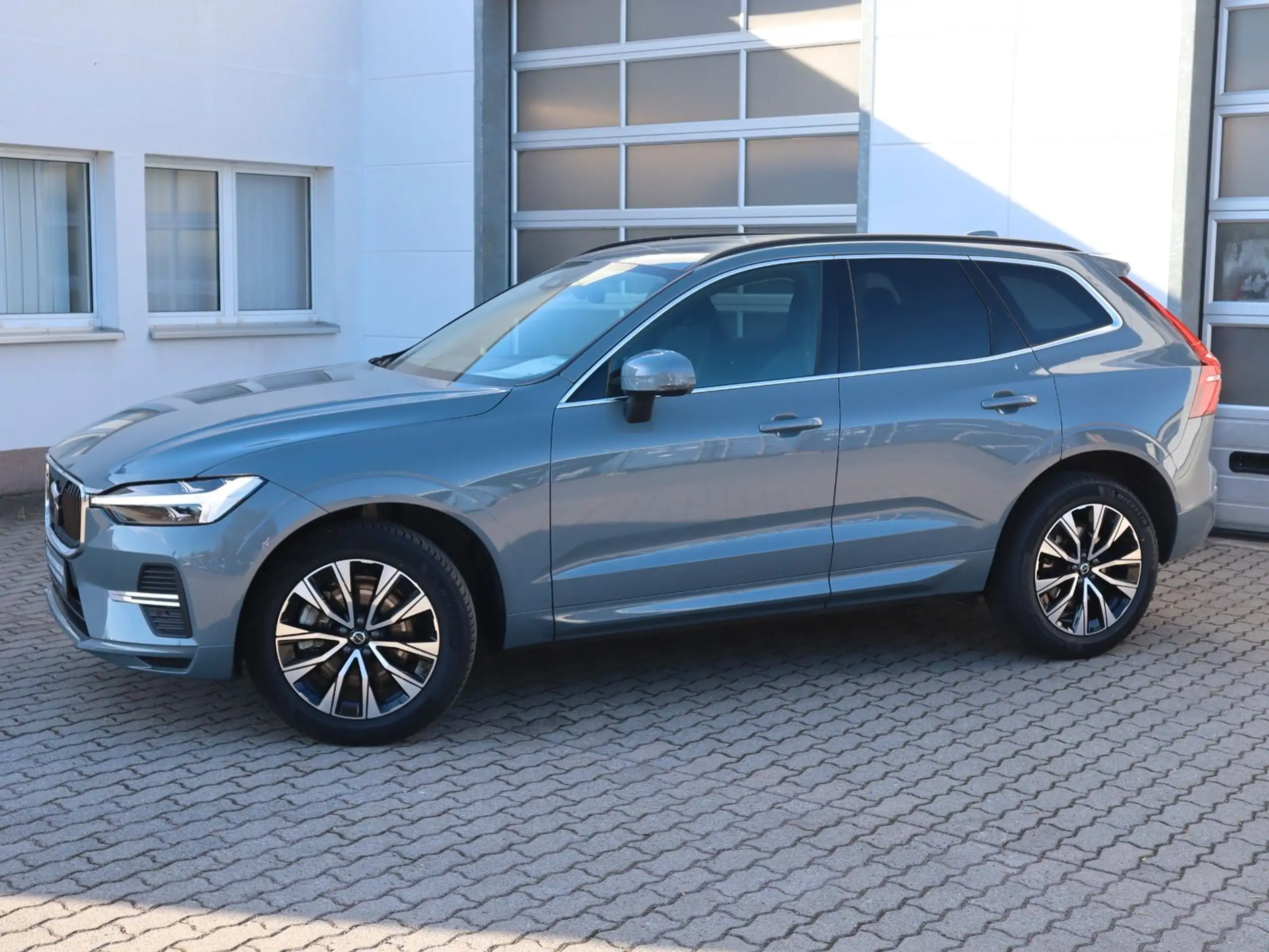 Volvo - XC60