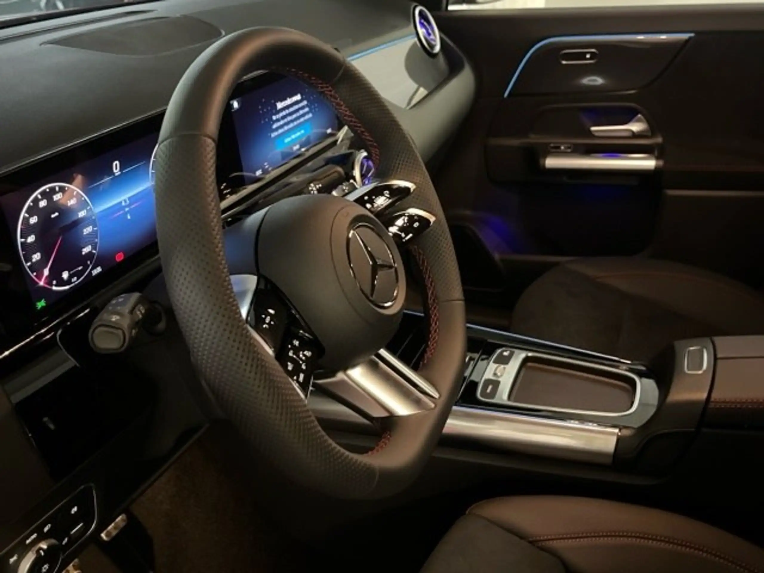 Mercedes-Benz - GLA 200