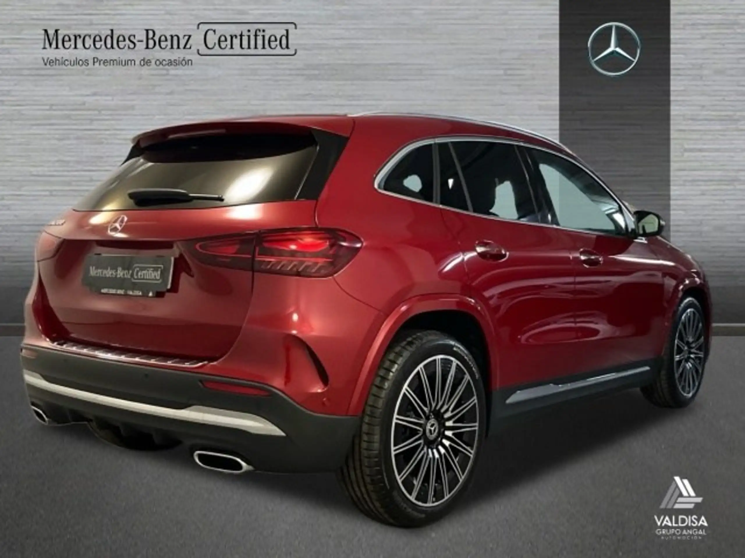 Mercedes-Benz - GLA 200