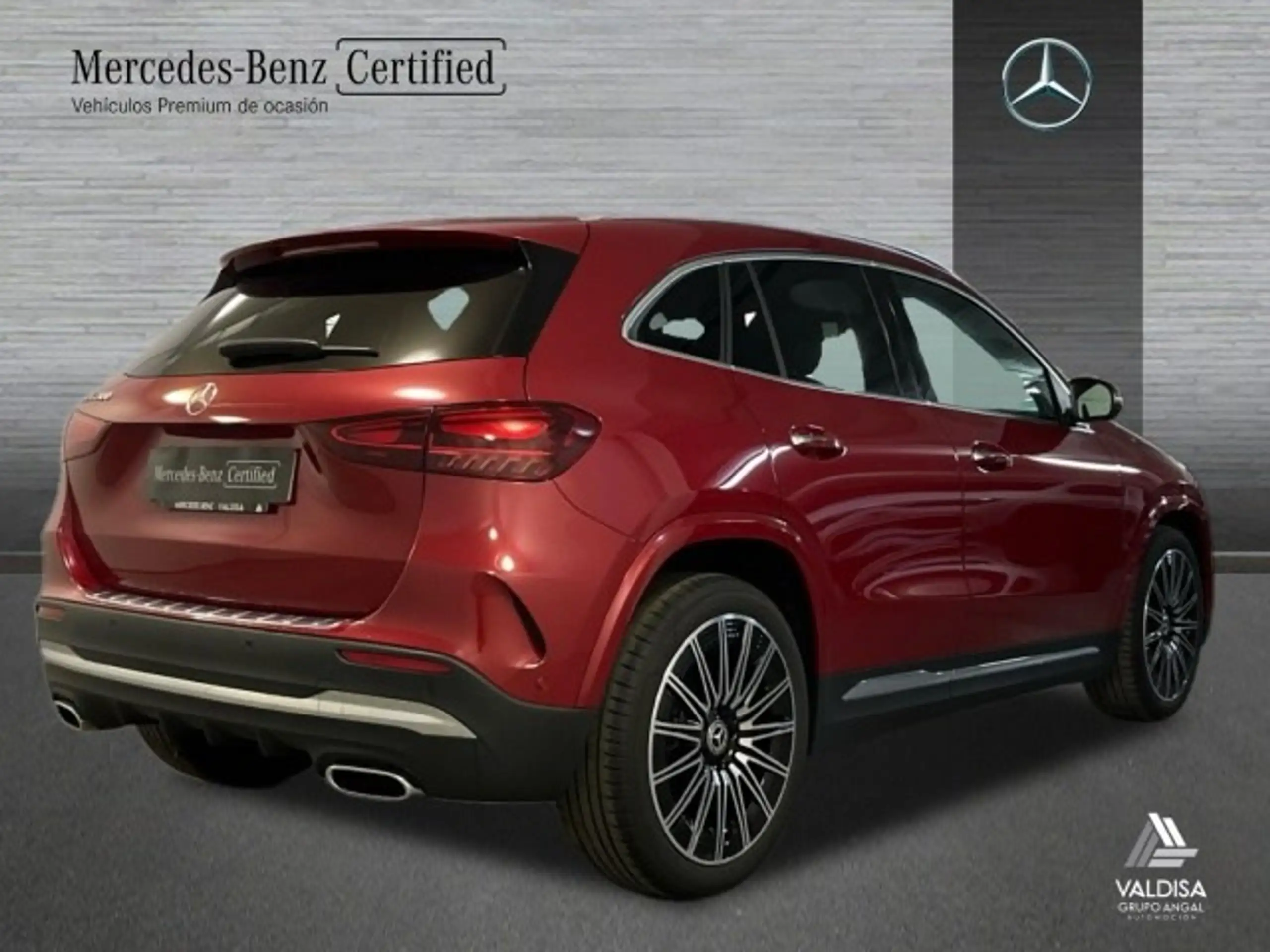 Mercedes-Benz - GLA 200