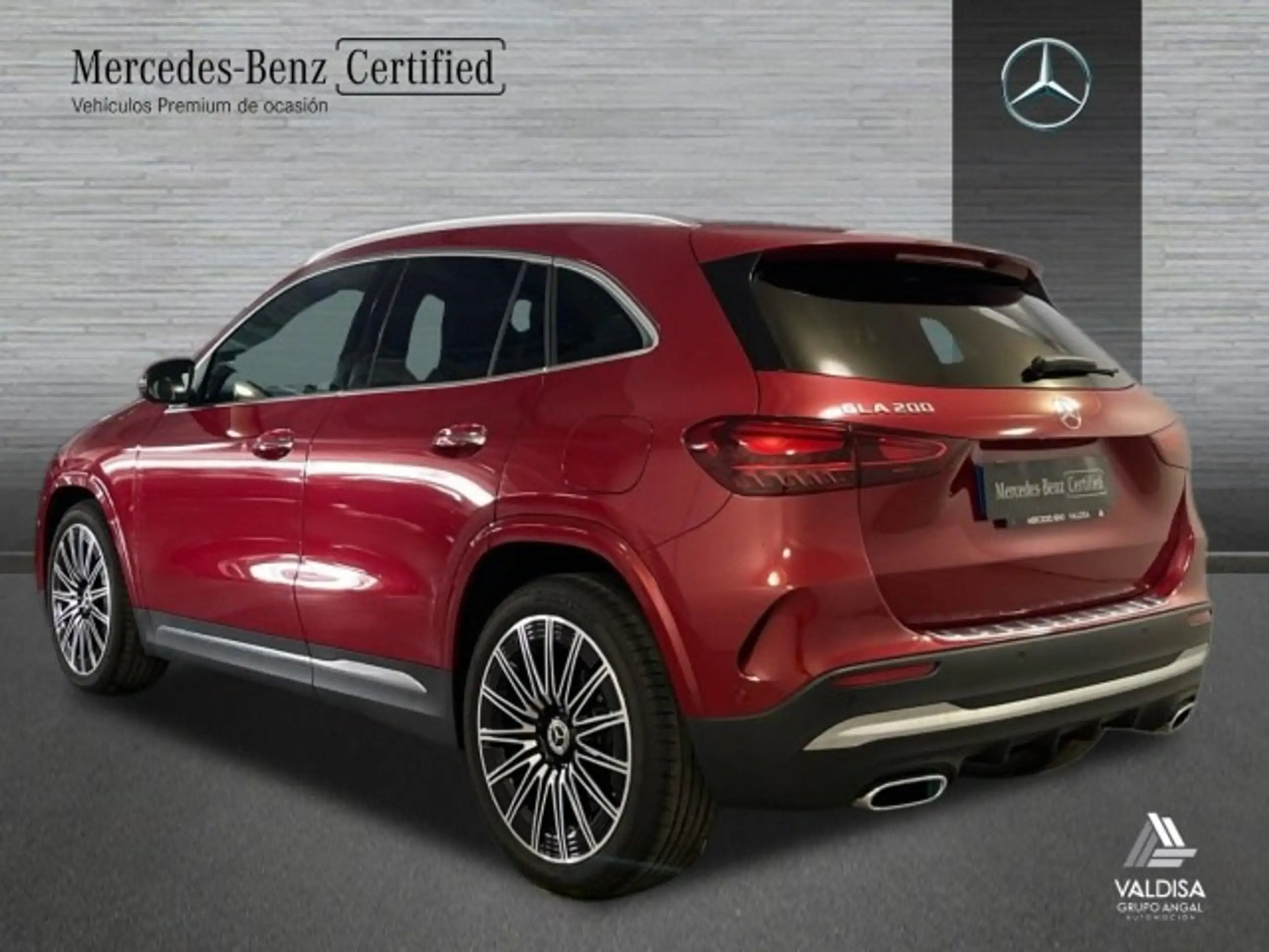 Mercedes-Benz - GLA 200