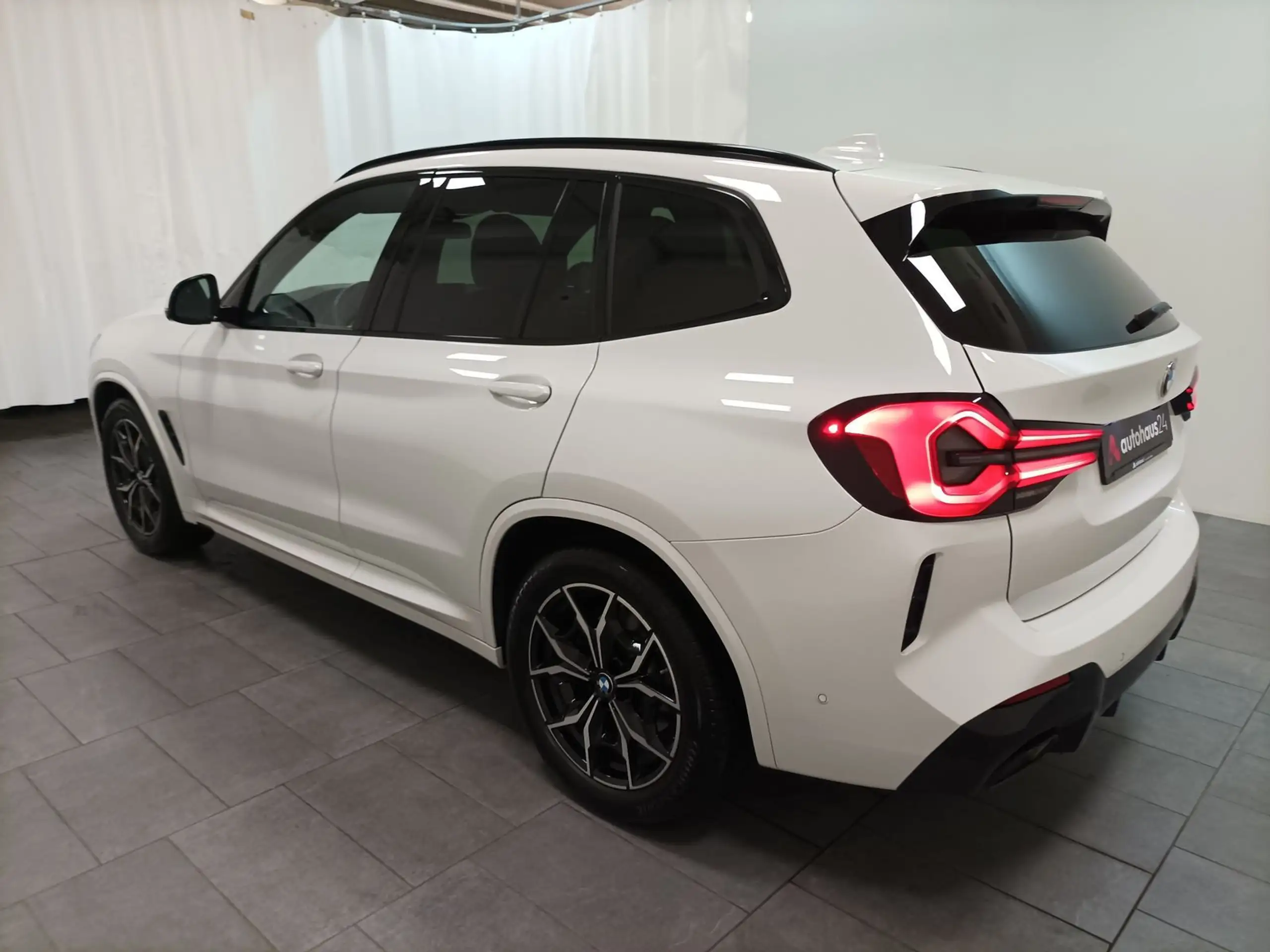 BMW - X3