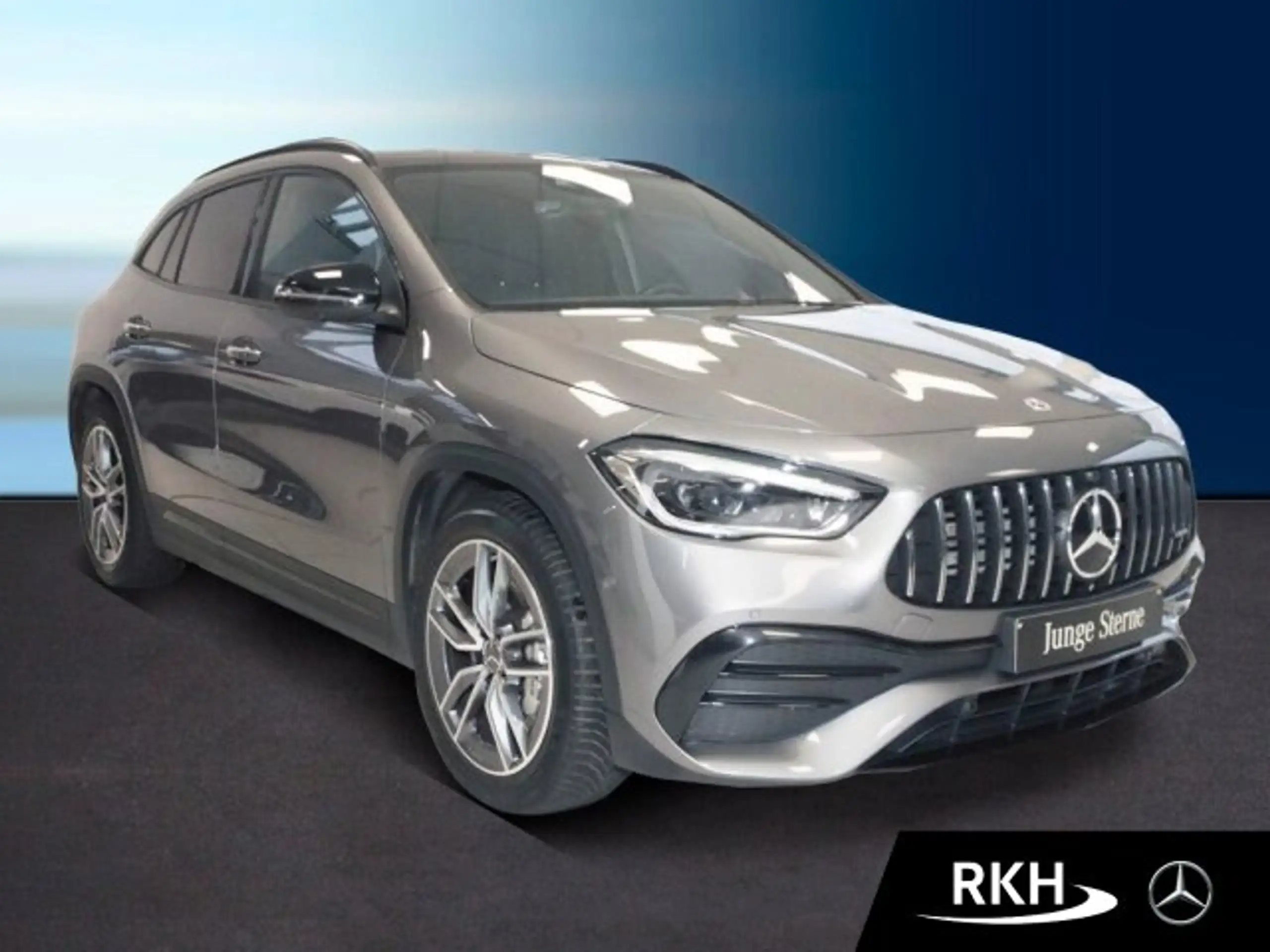 Mercedes-Benz - GLA 35 AMG