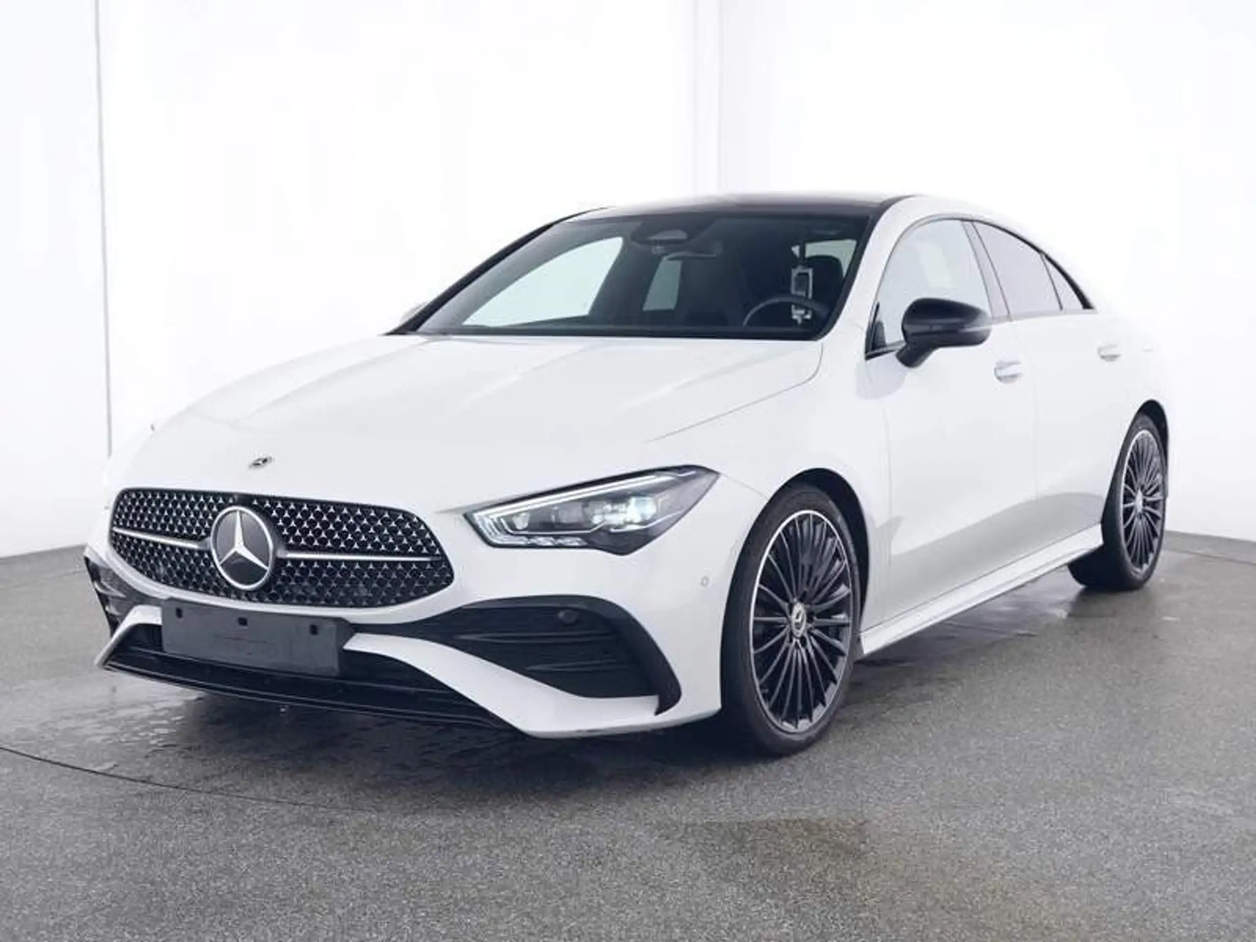 Mercedes-Benz - CLA 200