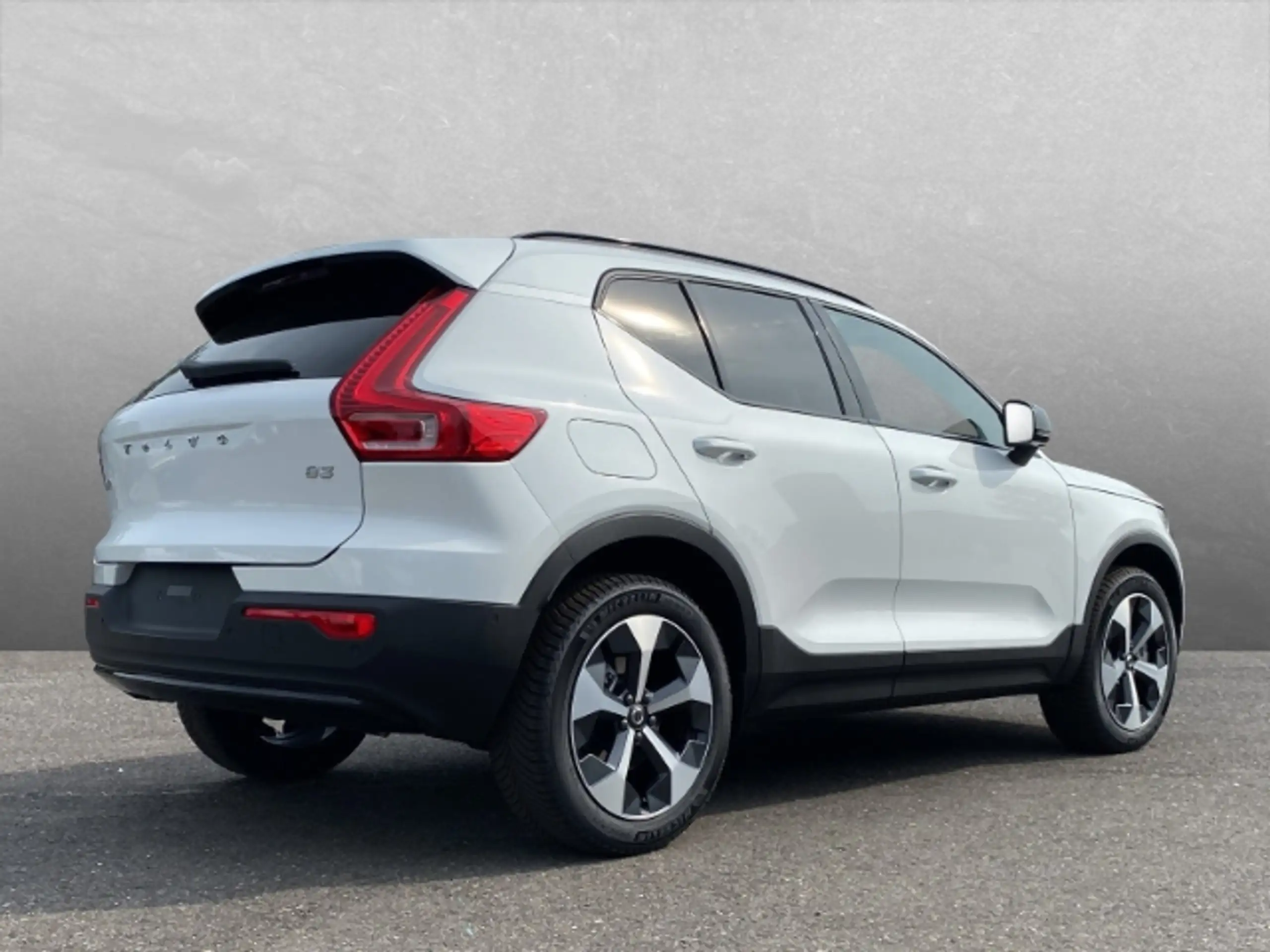 Volvo - XC40