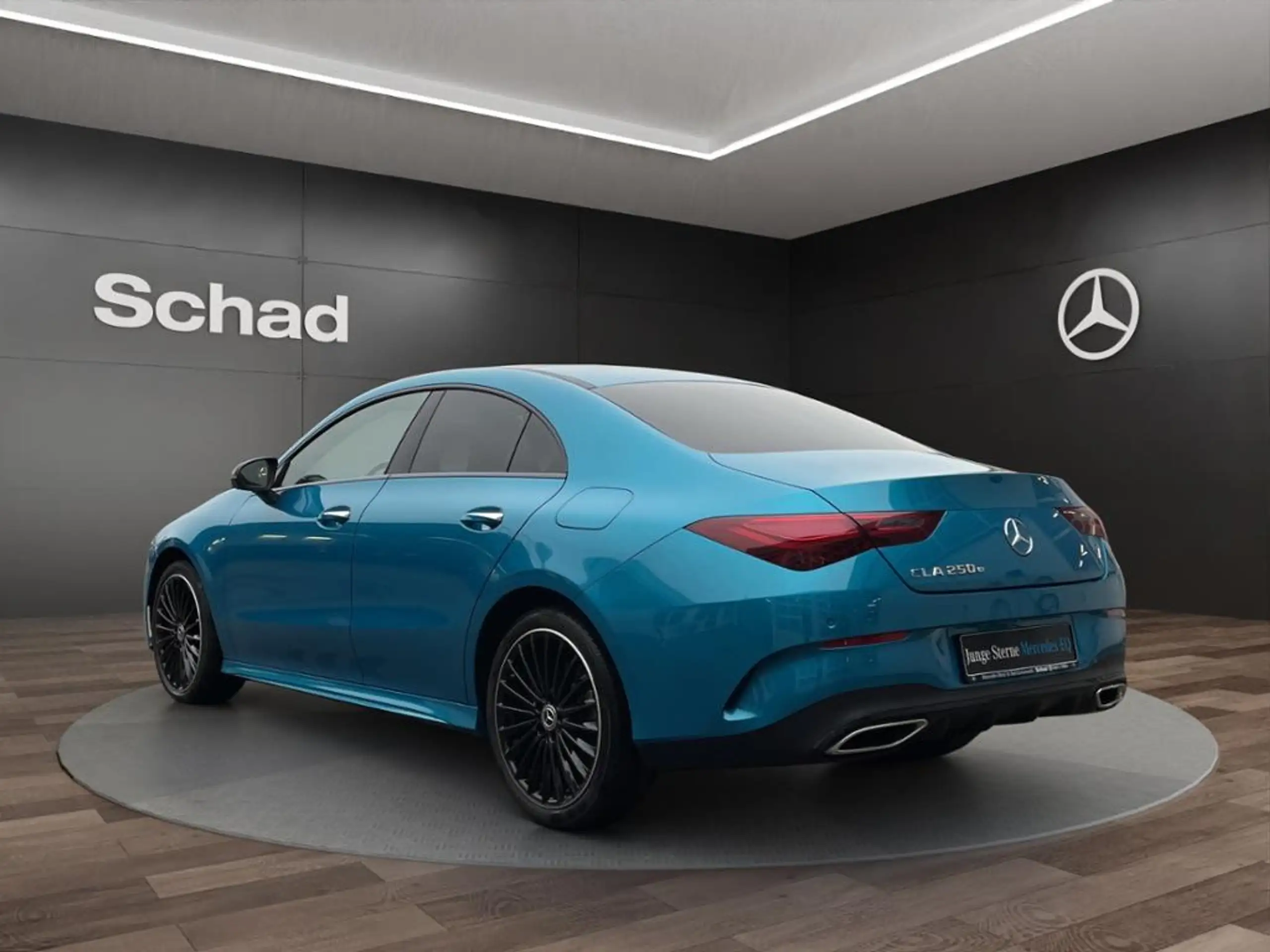 Mercedes-Benz - CLA 250