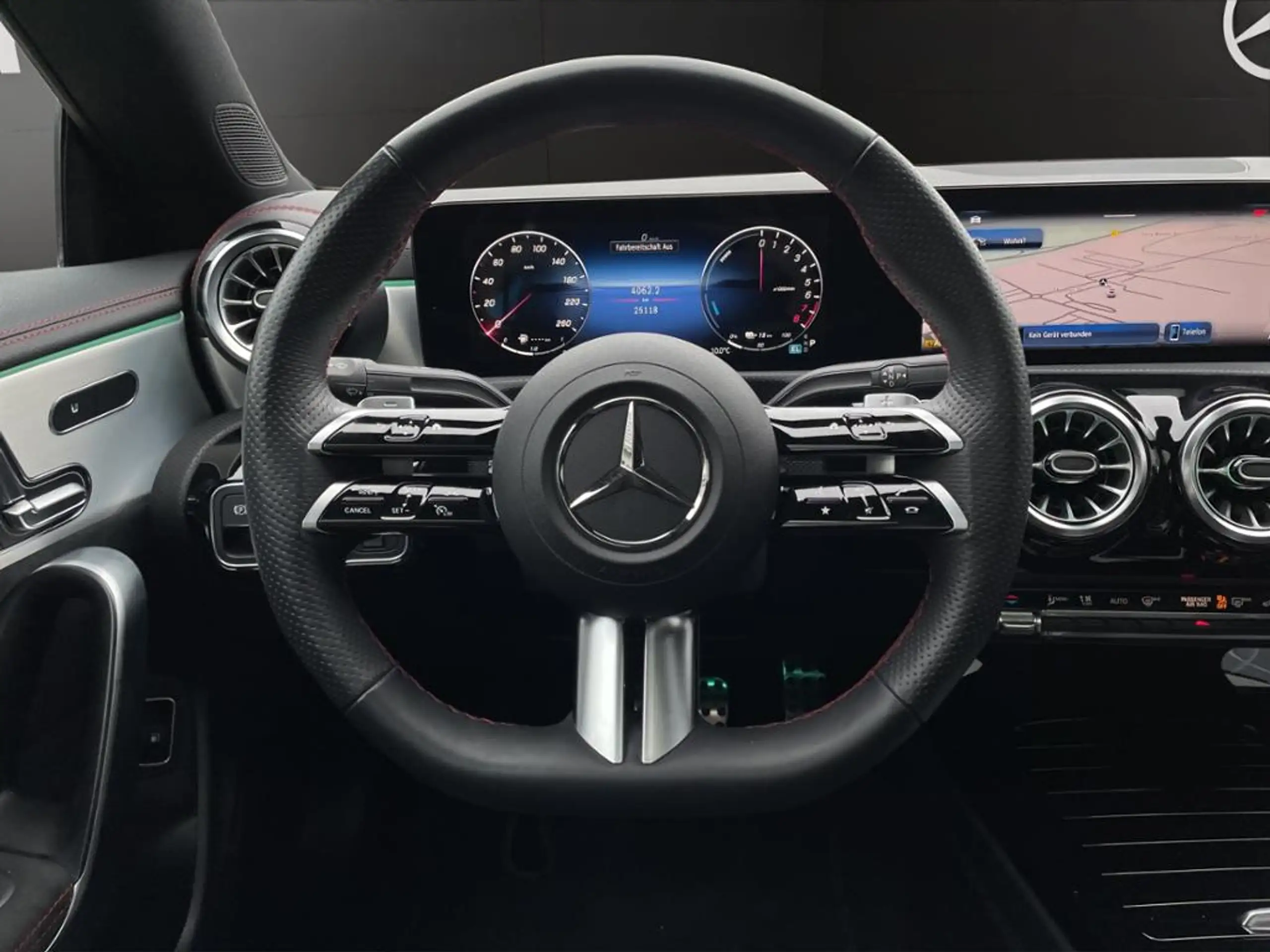 Mercedes-Benz - CLA 250