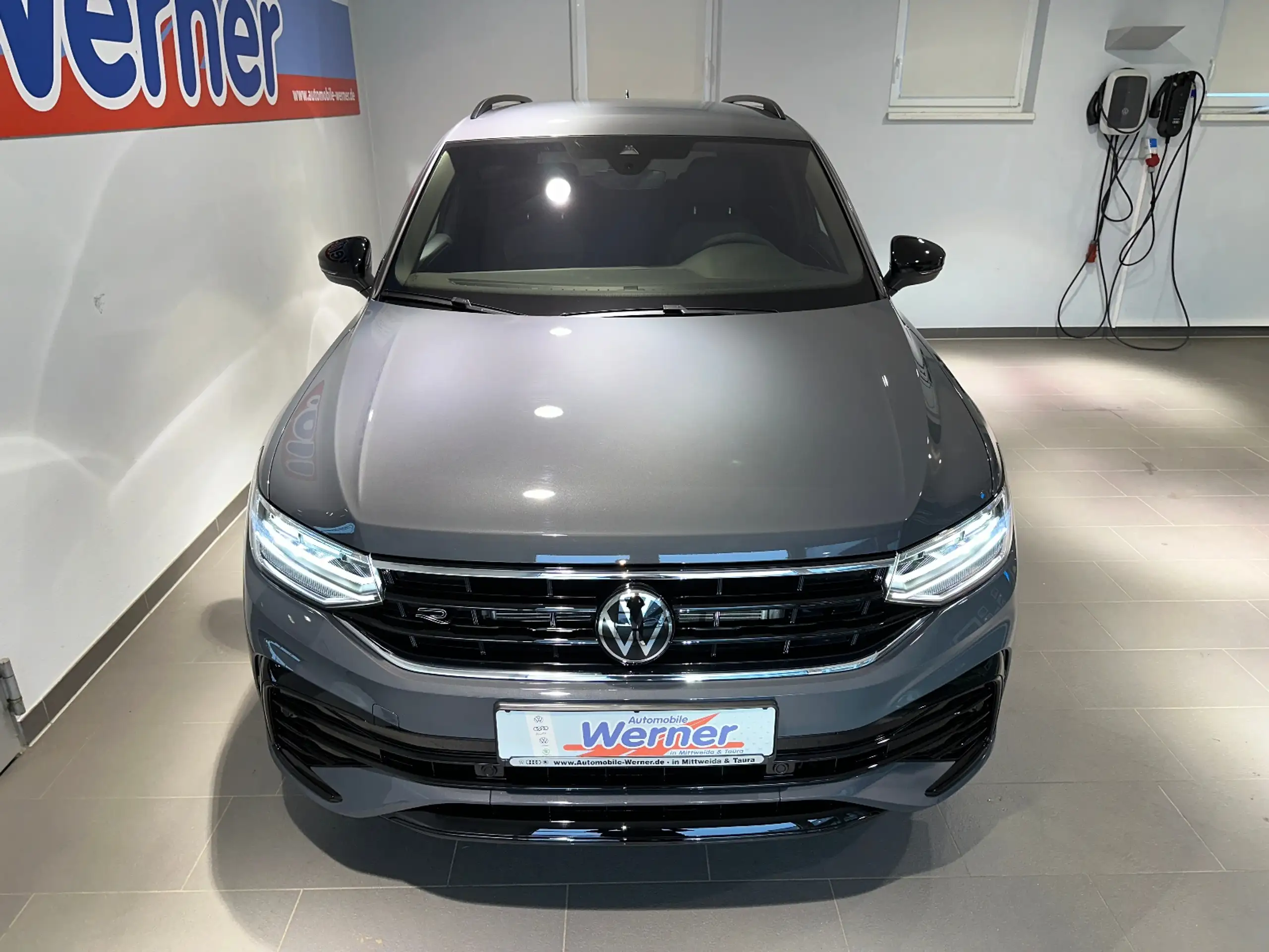 Volkswagen - Tiguan