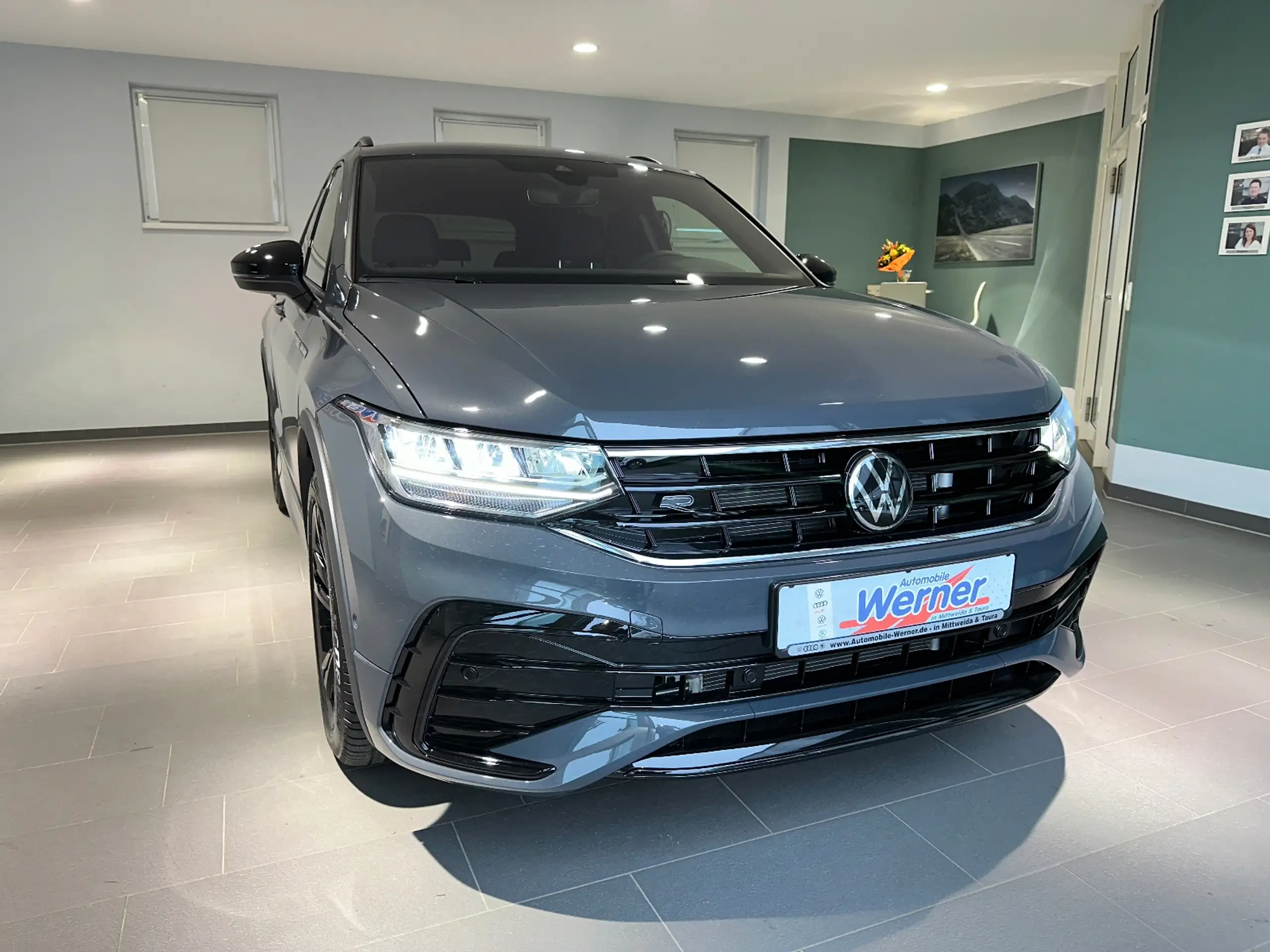 Volkswagen - Tiguan