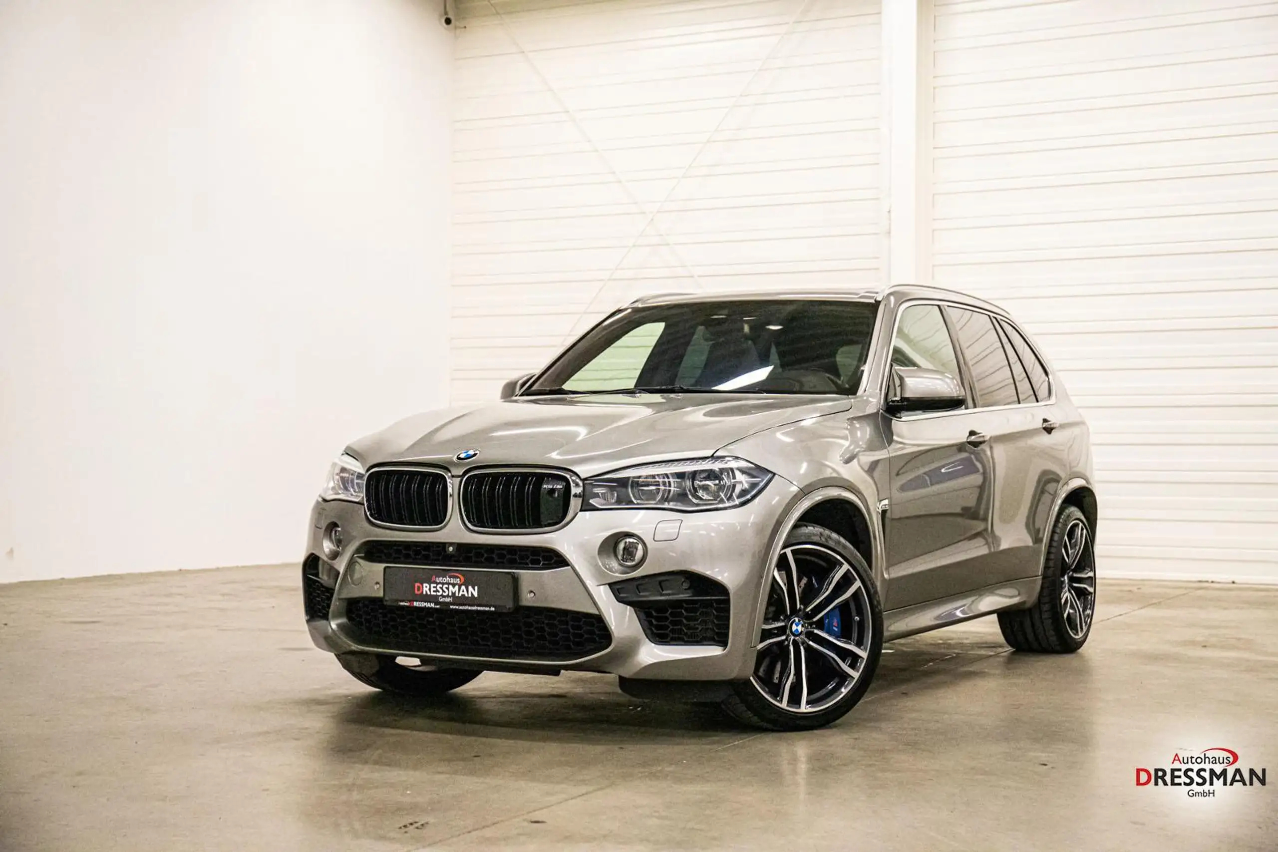 BMW - X5 M