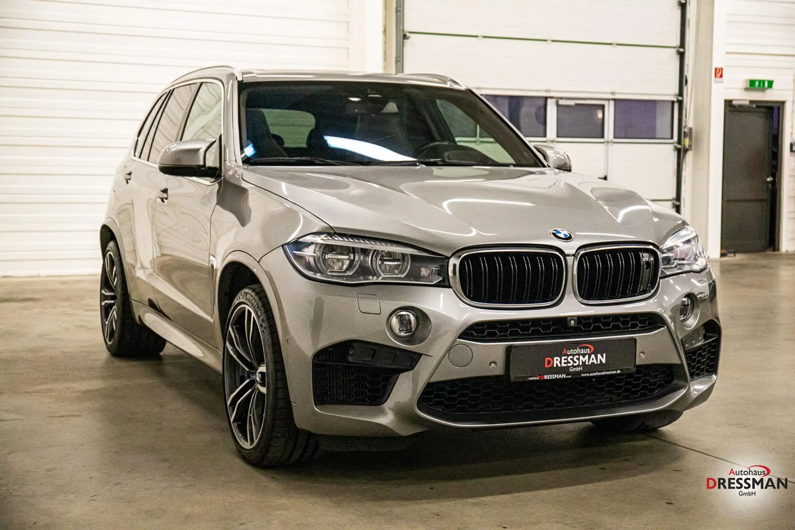 BMW - X5 M