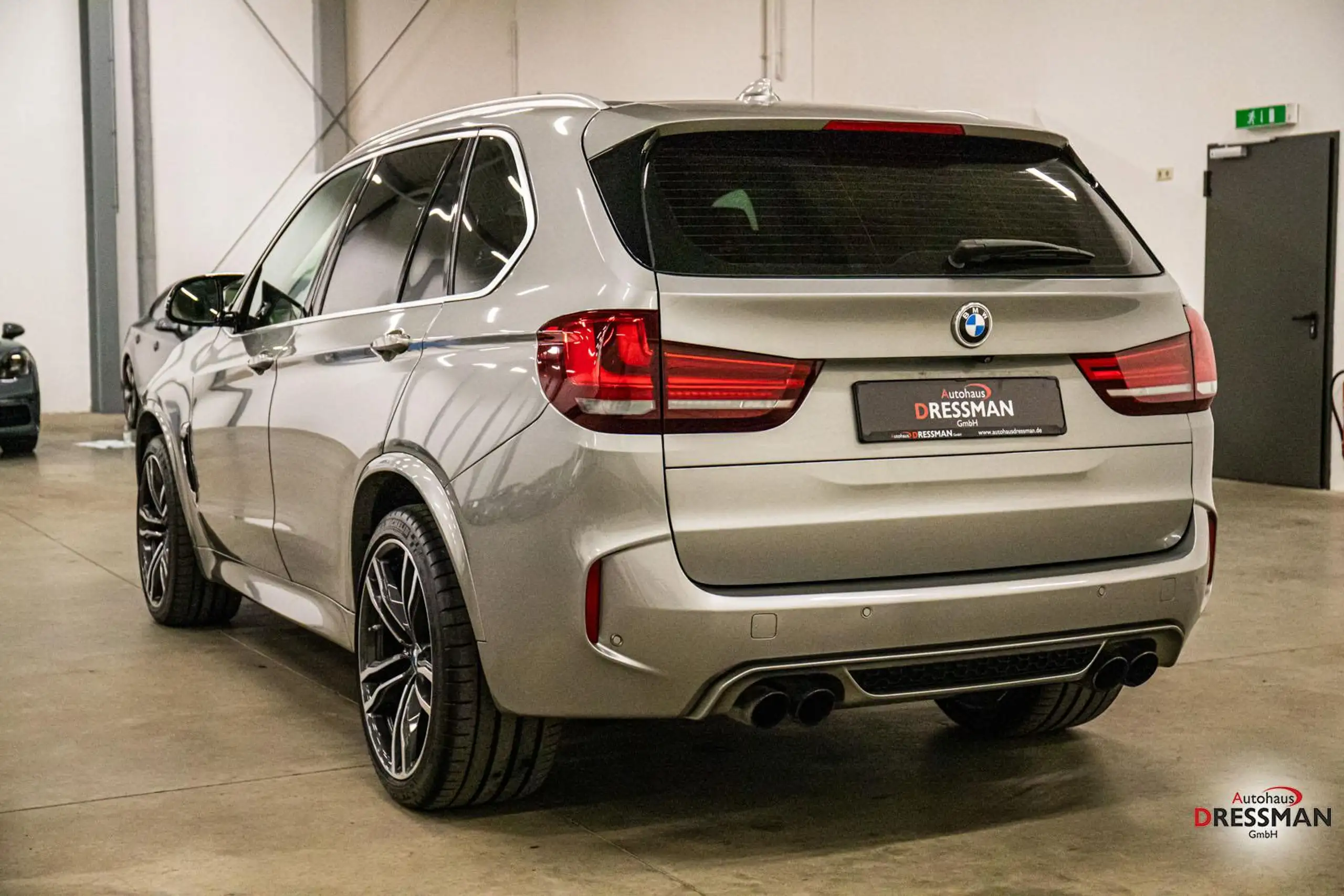 BMW - X5 M