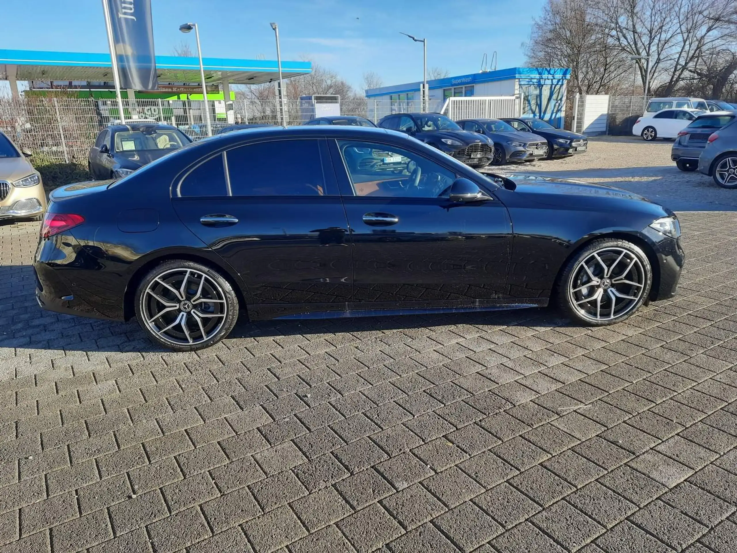 Mercedes-Benz - C 220