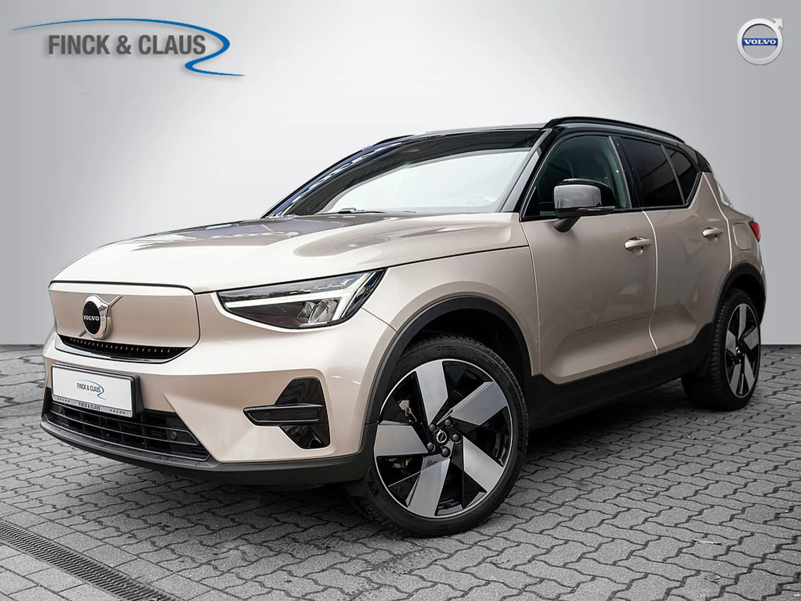 Volvo - XC40