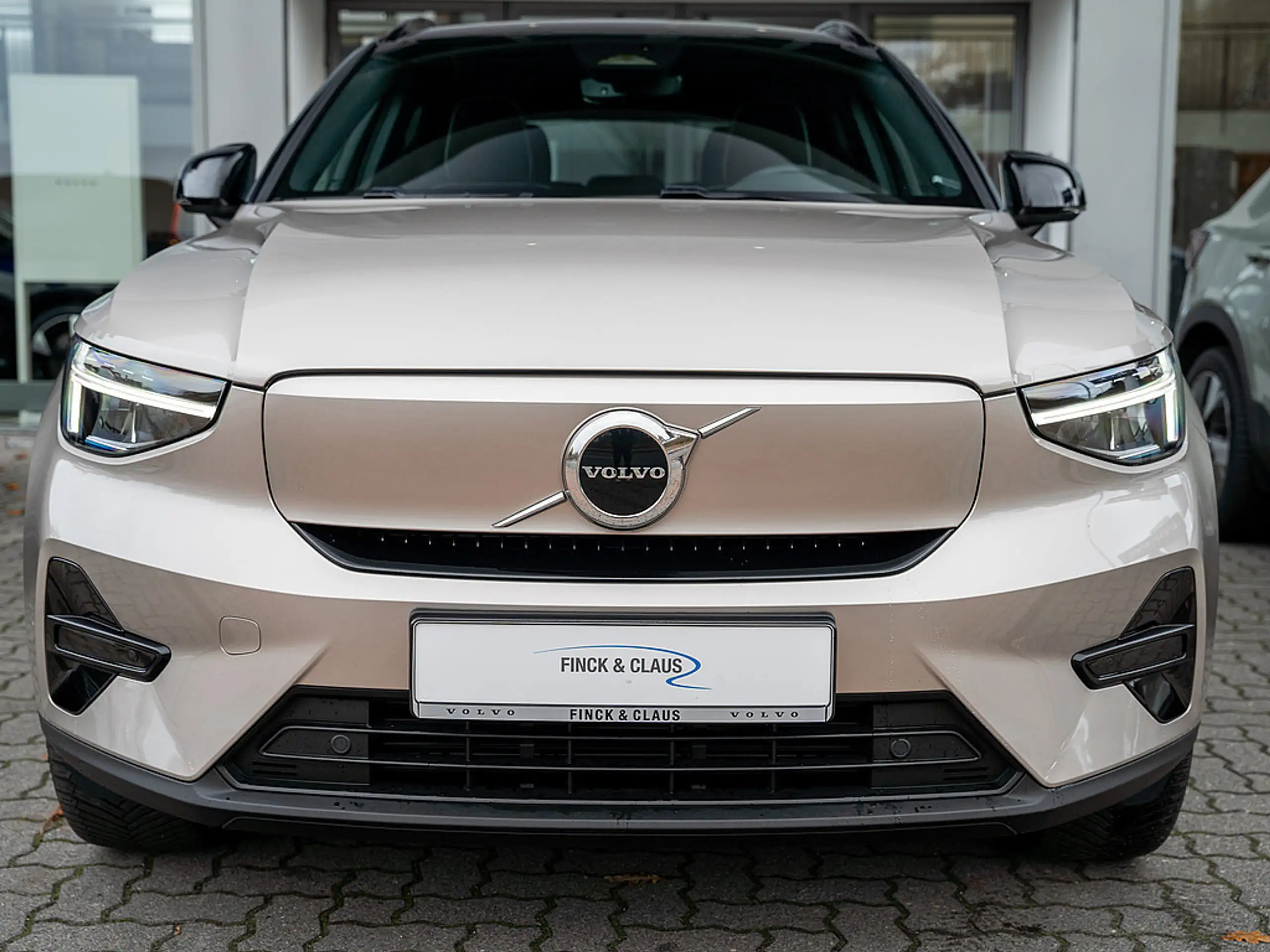 Volvo - XC40