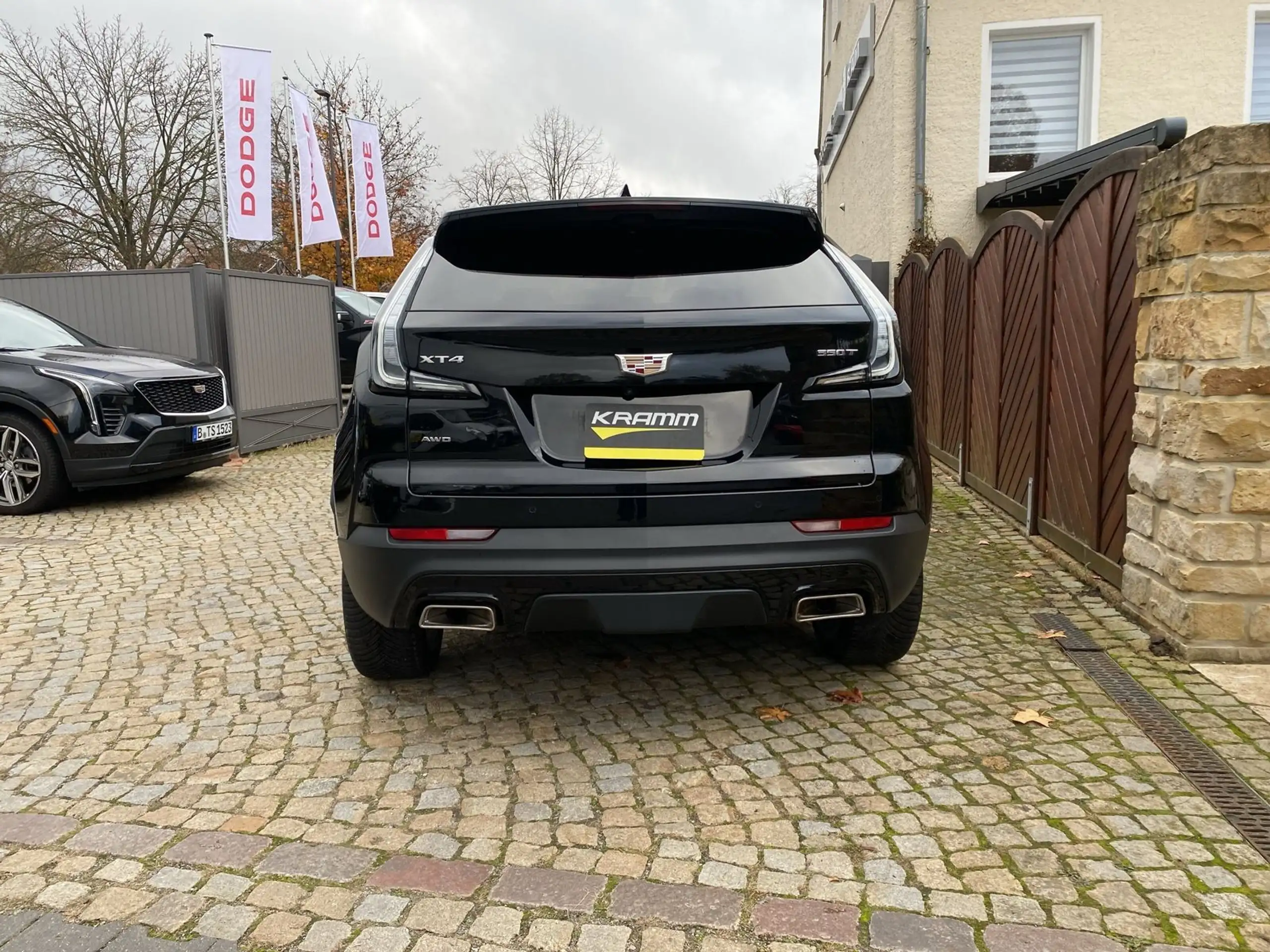 Cadillac - XT4