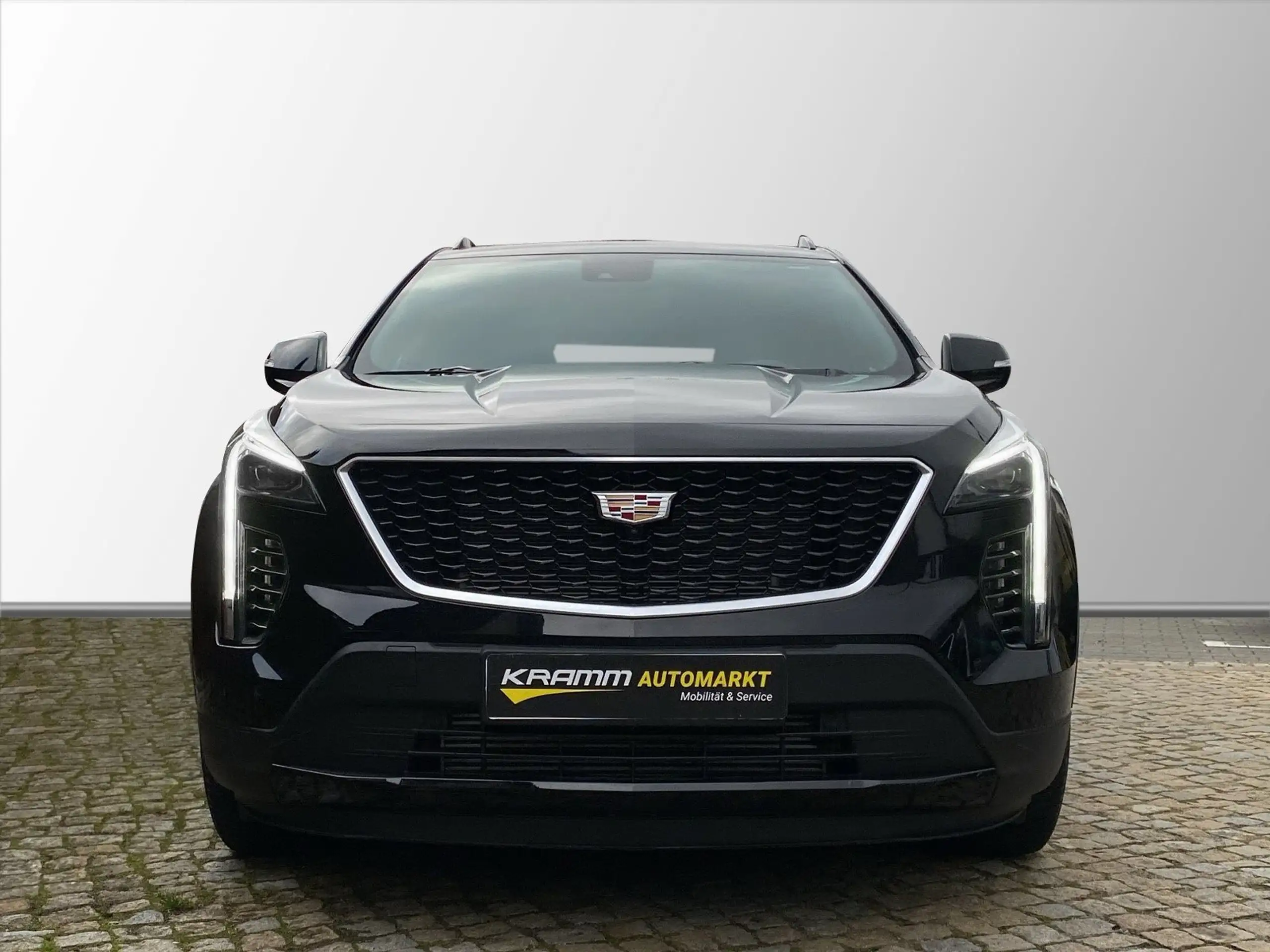 Cadillac - XT4