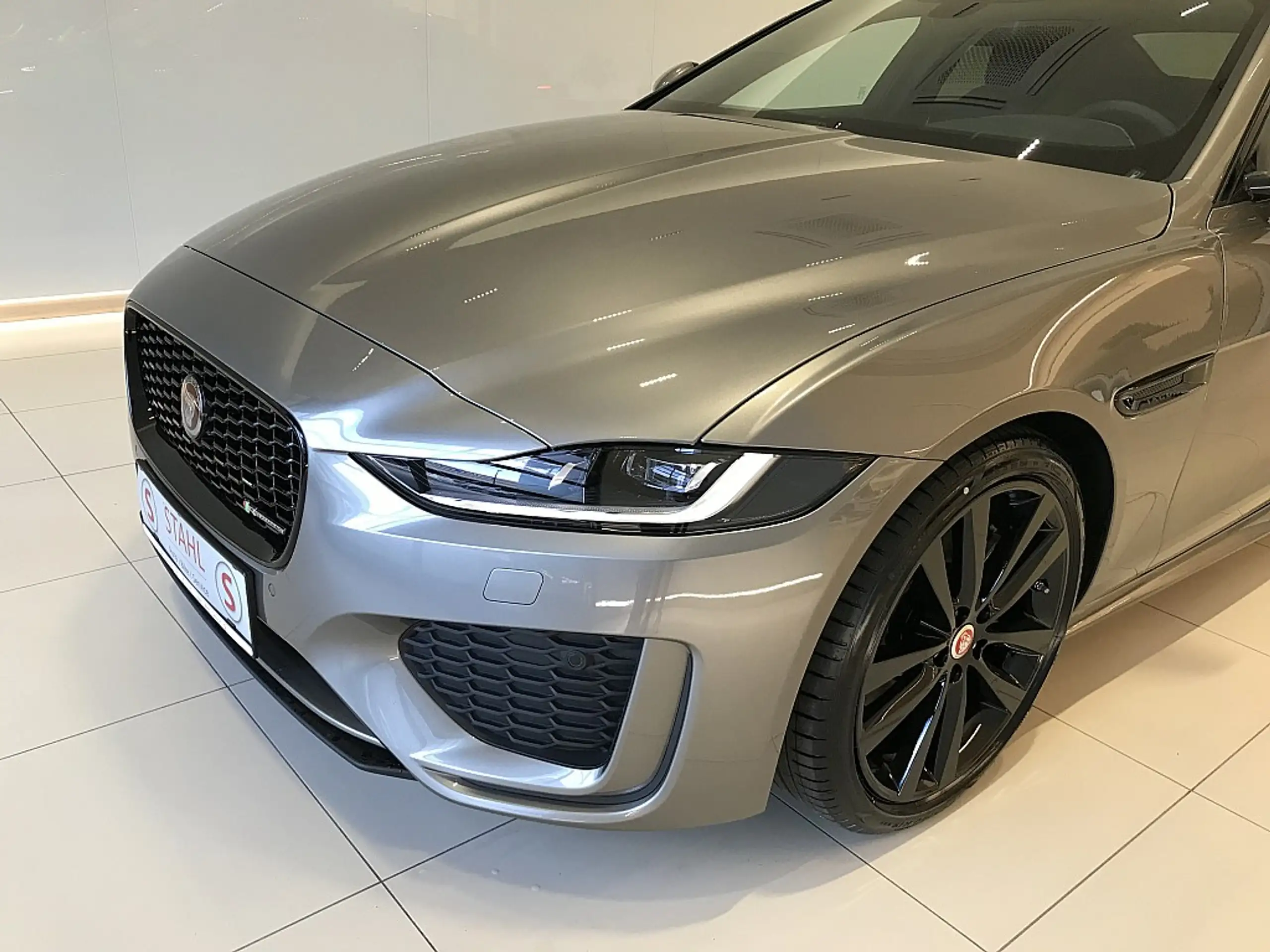 Jaguar - XE