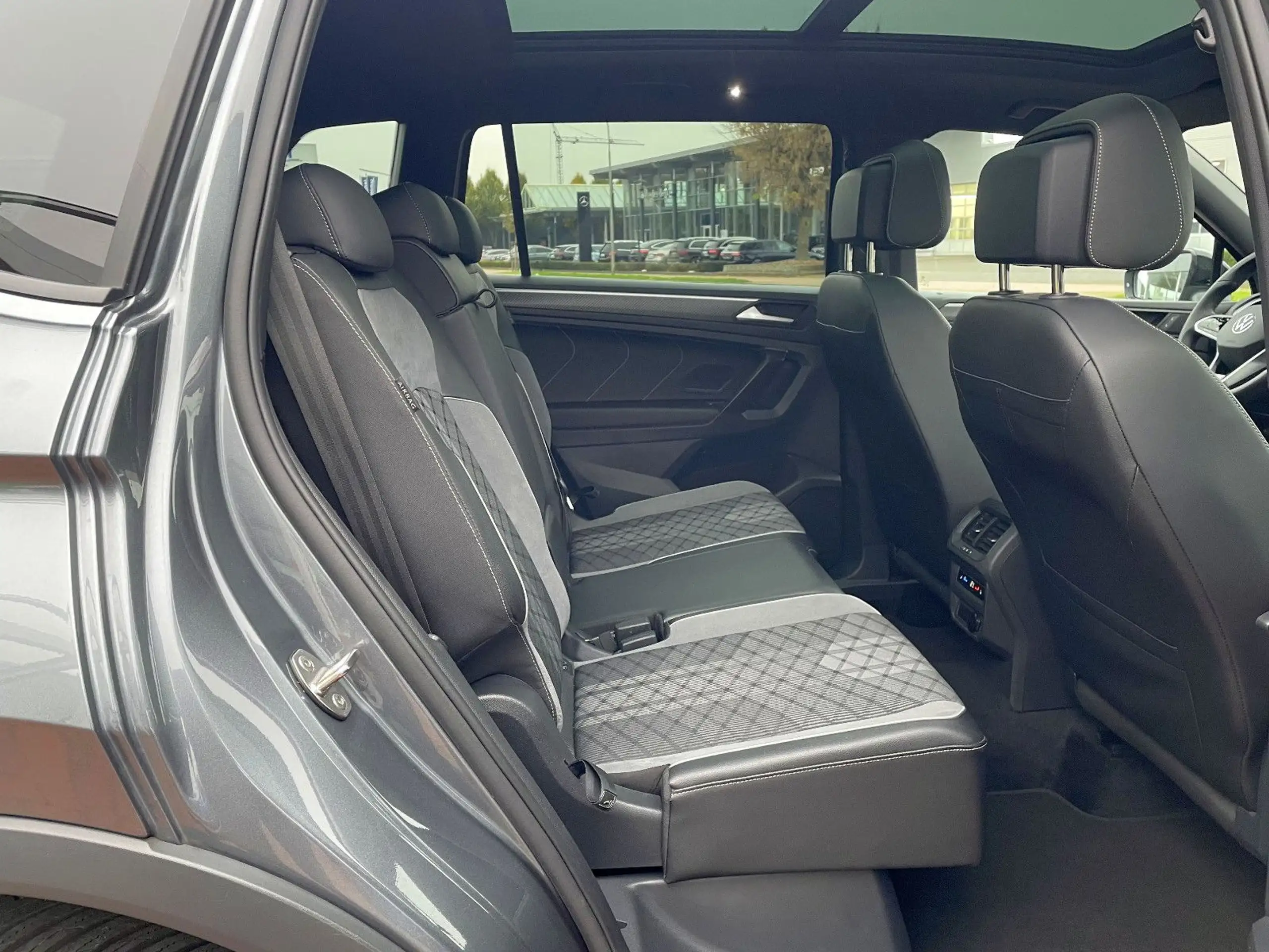 Volkswagen - Tiguan Allspace