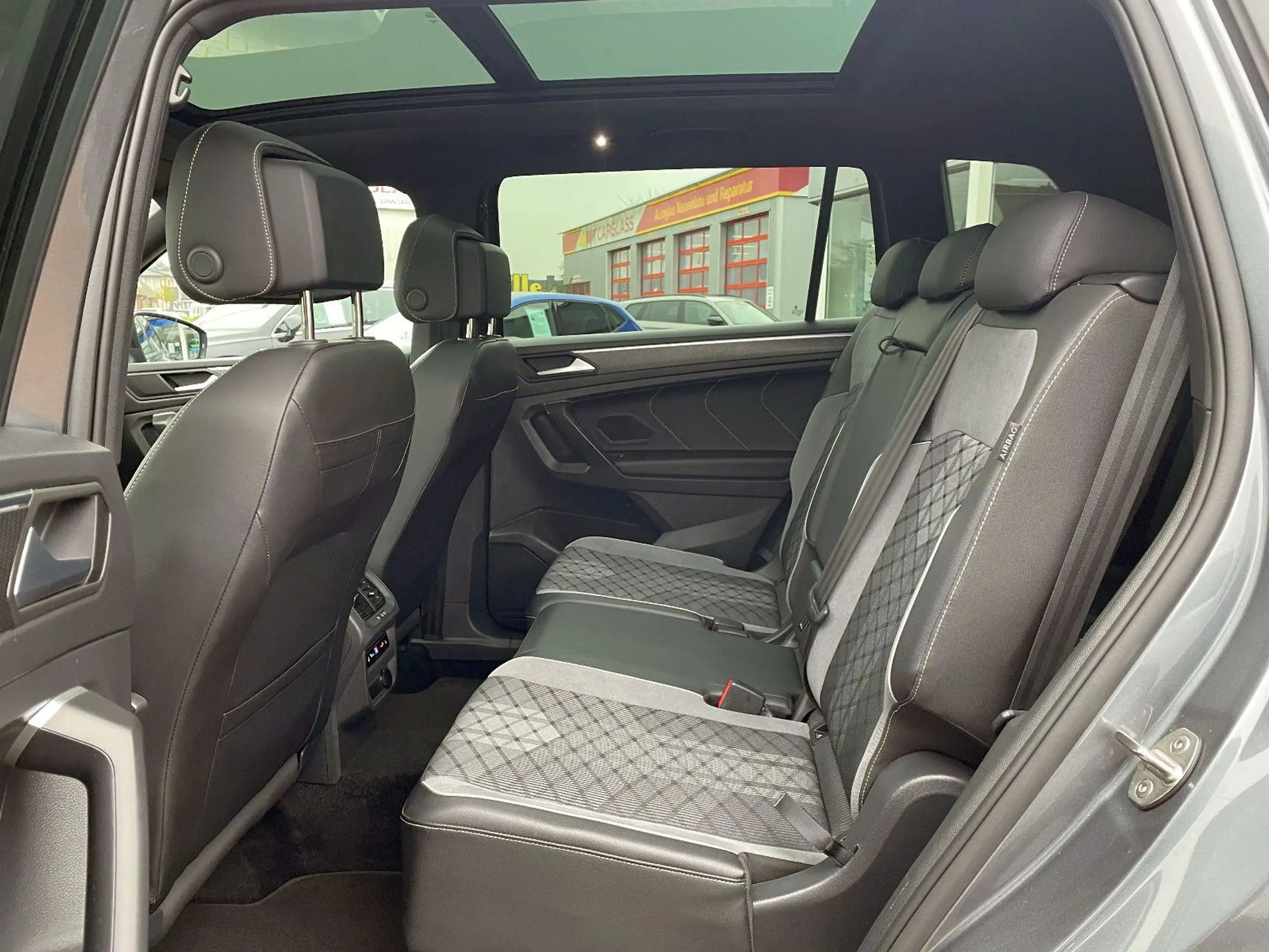 Volkswagen - Tiguan Allspace