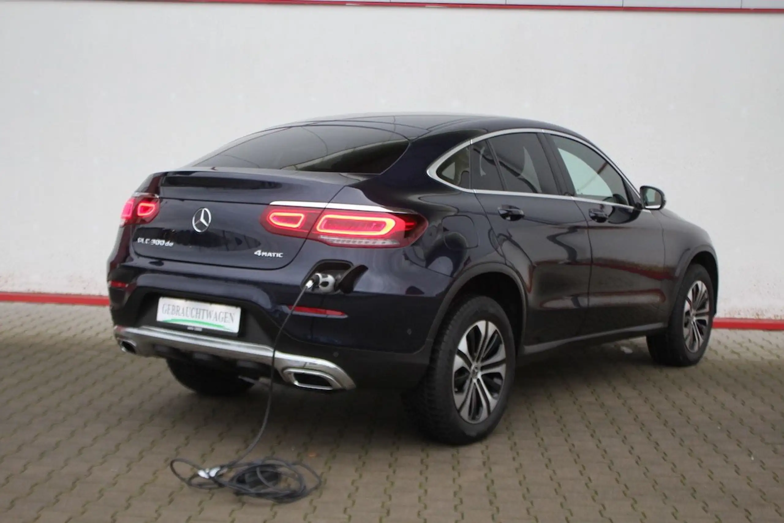 Mercedes-Benz - GLC 300