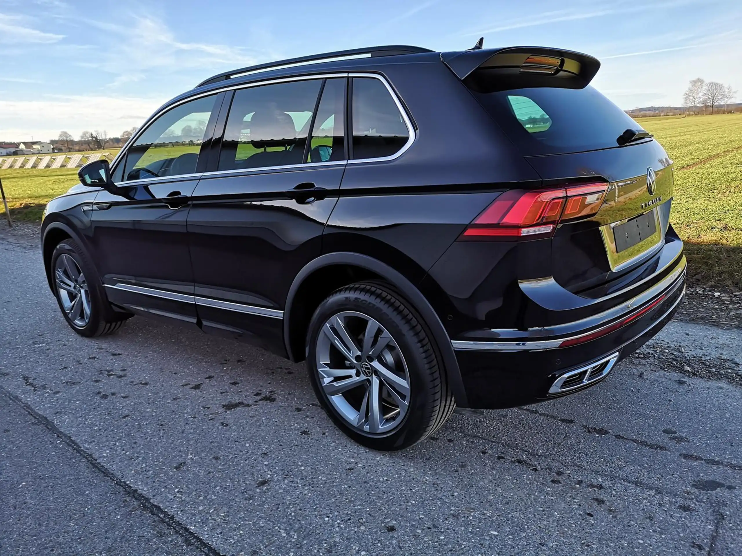 Volkswagen - Tiguan