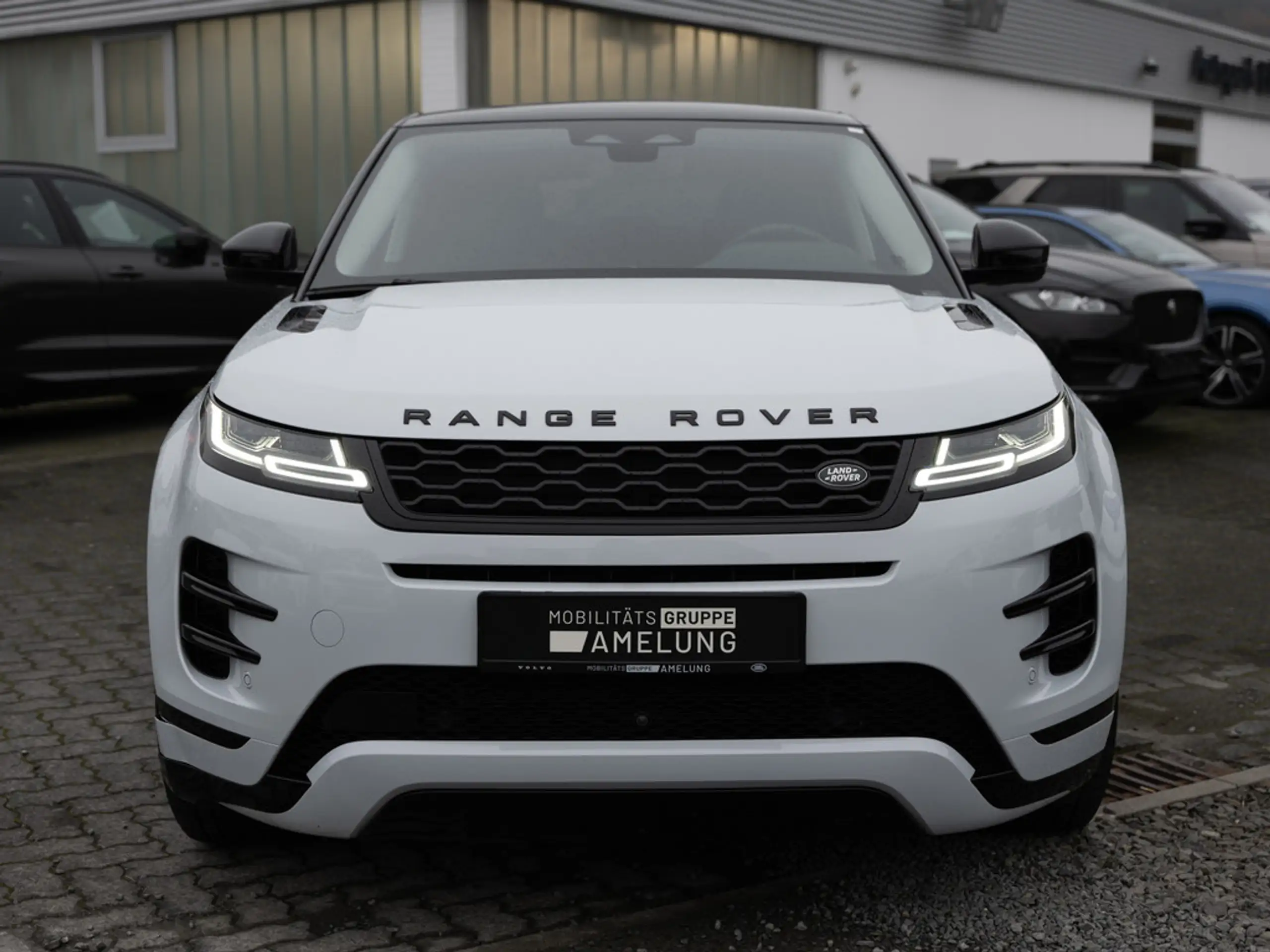 Land Rover - Range Rover Evoque