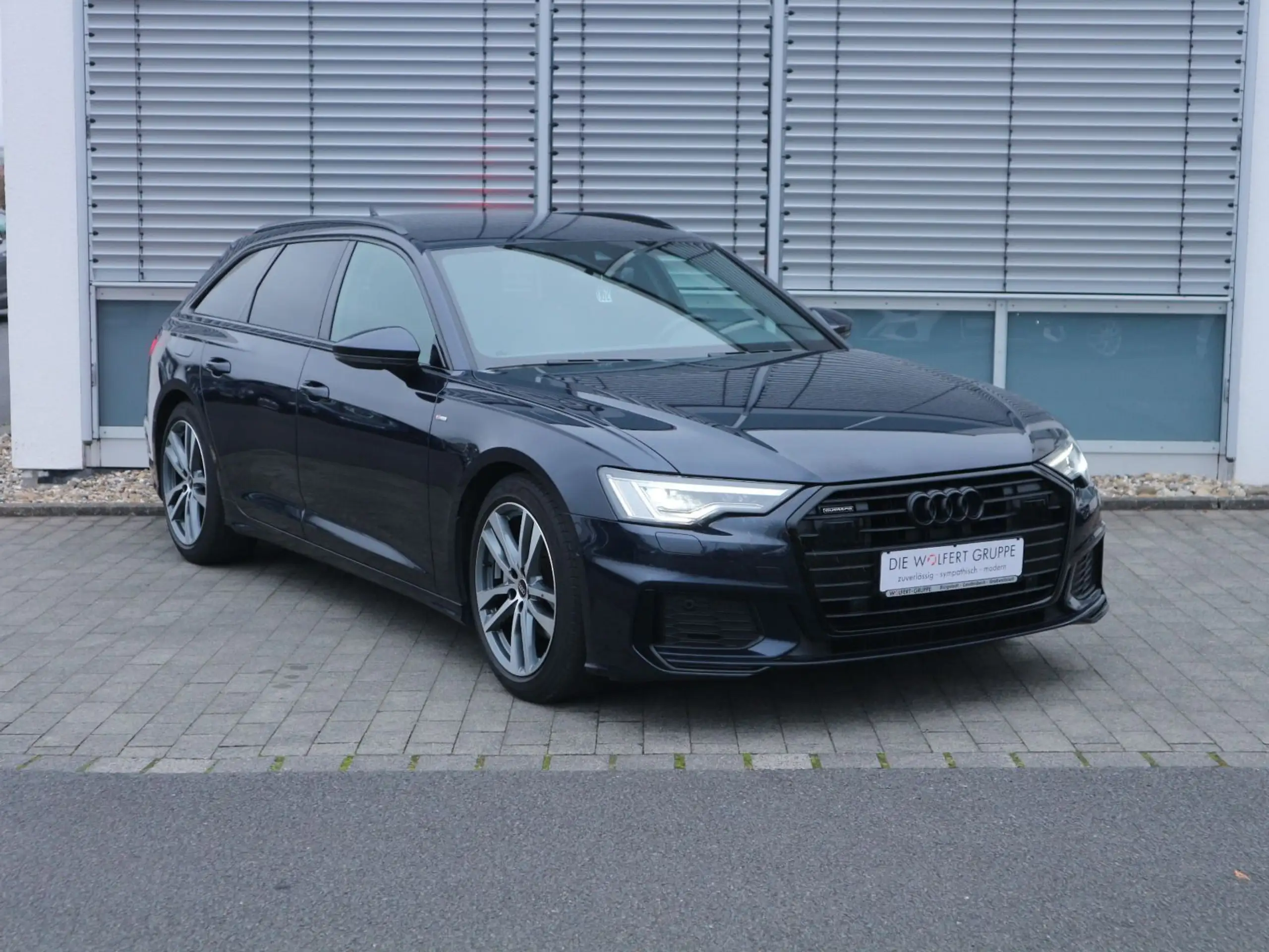 Audi - A6