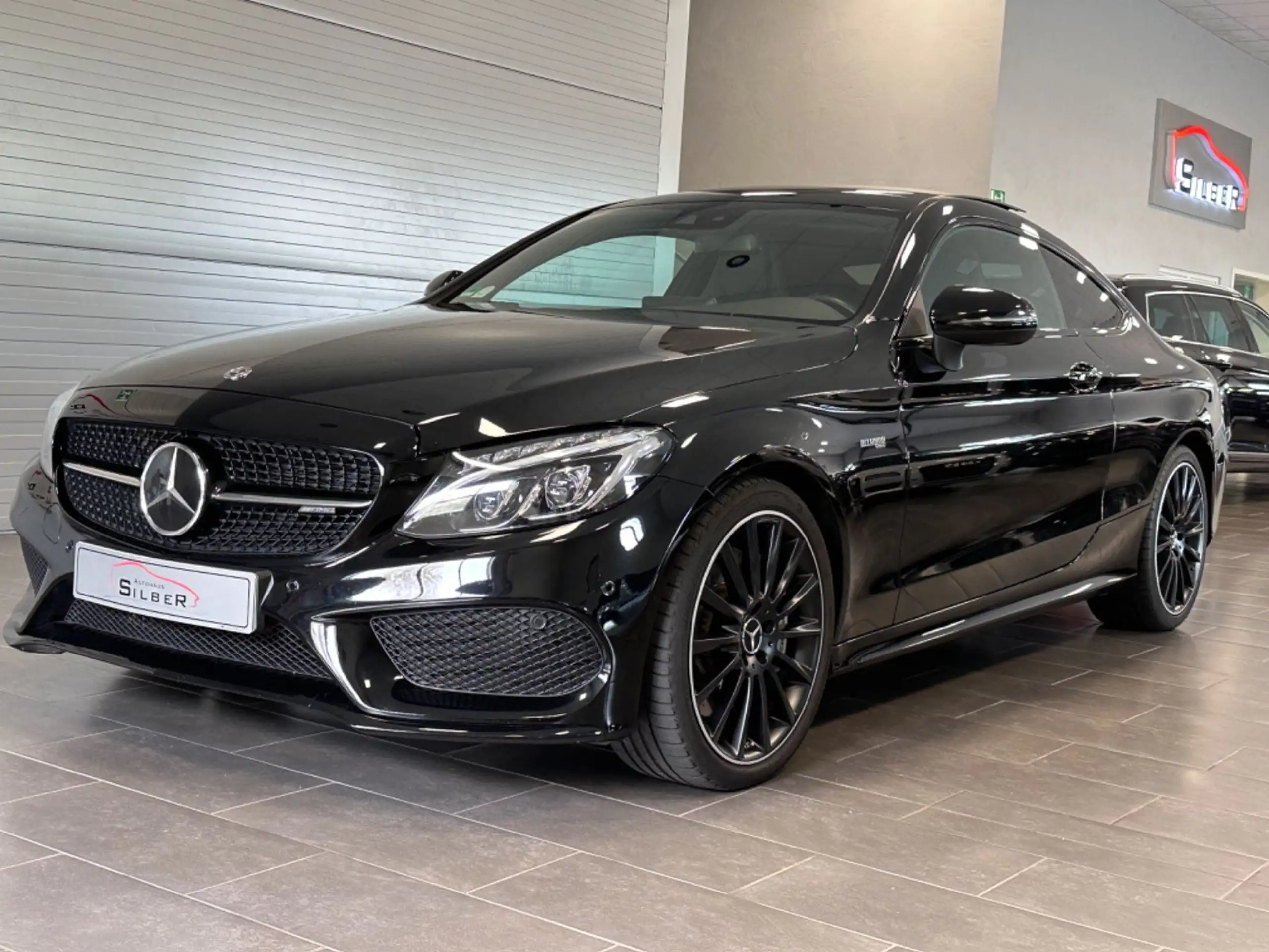 Mercedes-Benz - C 43 AMG