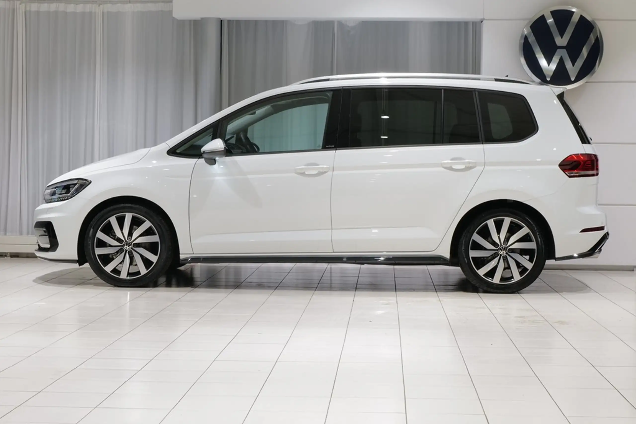 Volkswagen - Touran