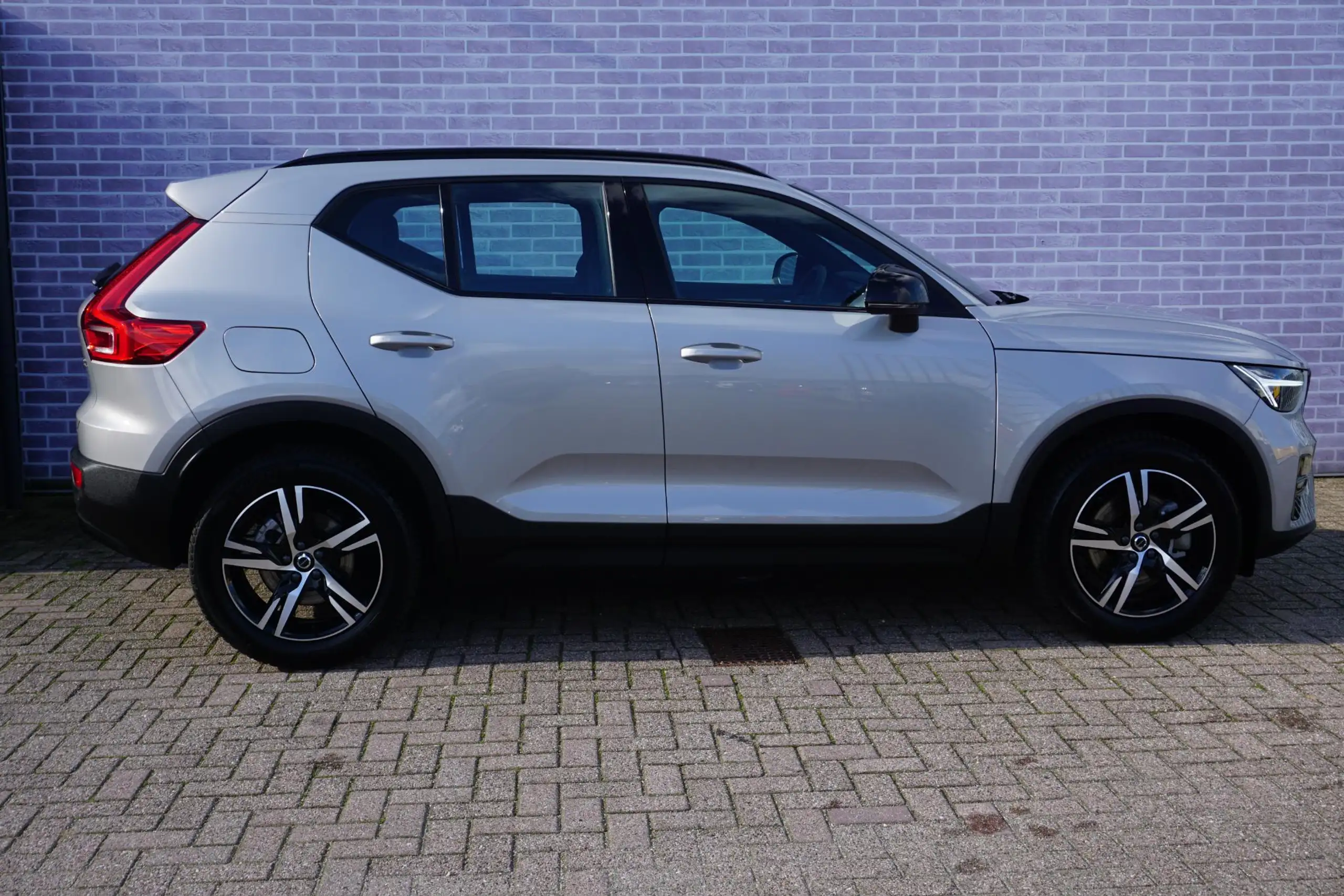 Volvo - XC40