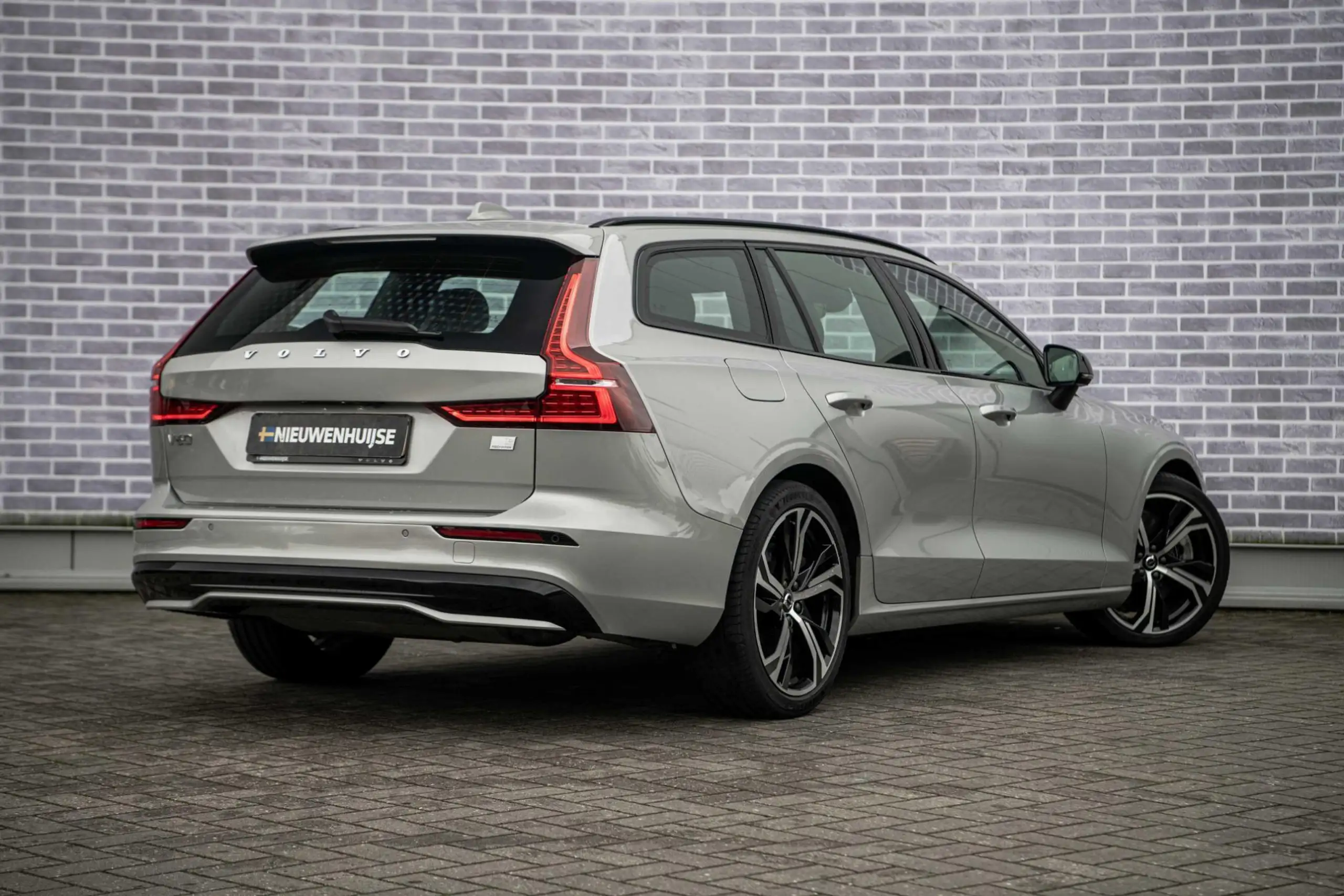 Volvo - V60