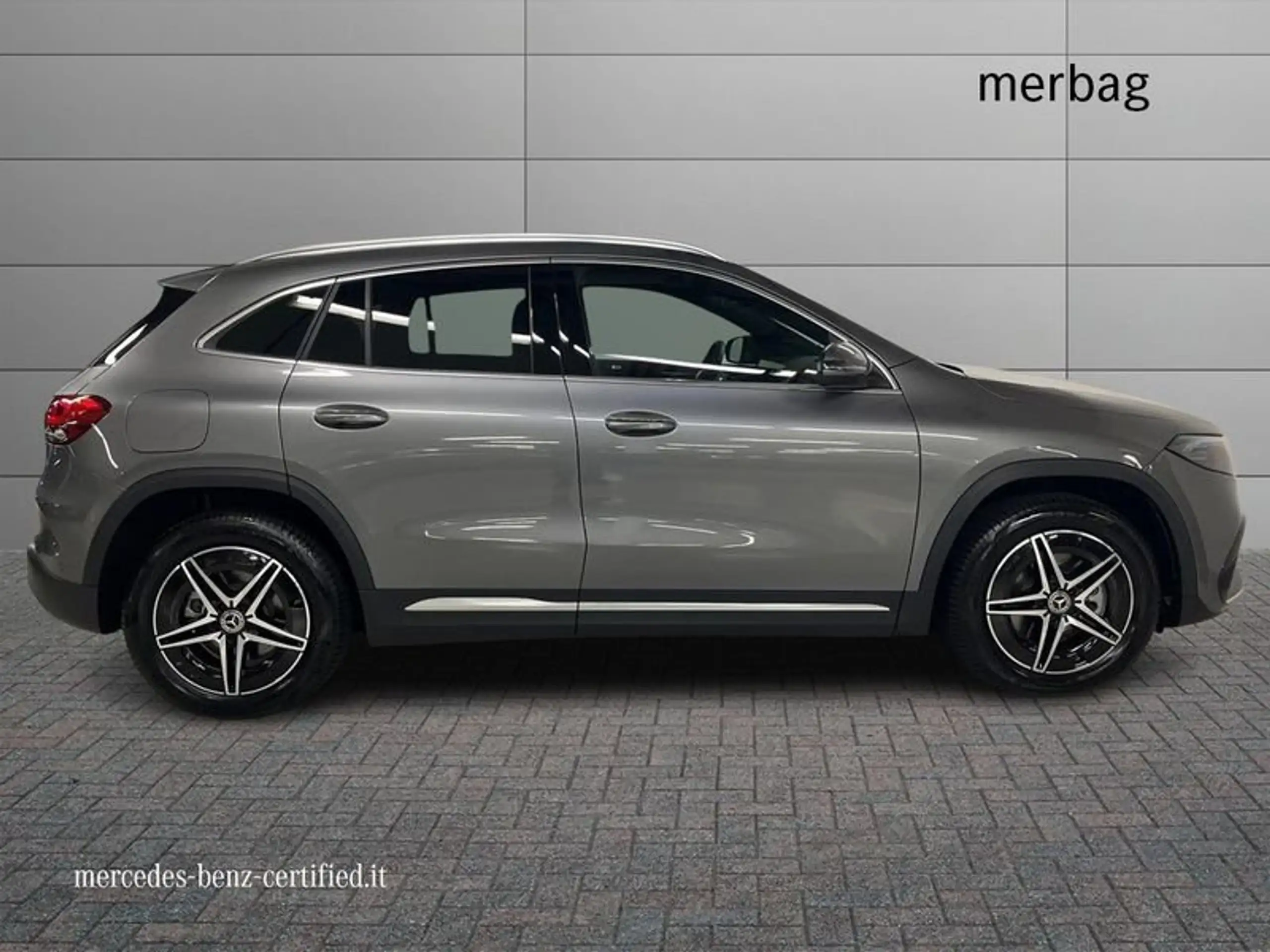 Mercedes-Benz - EQA