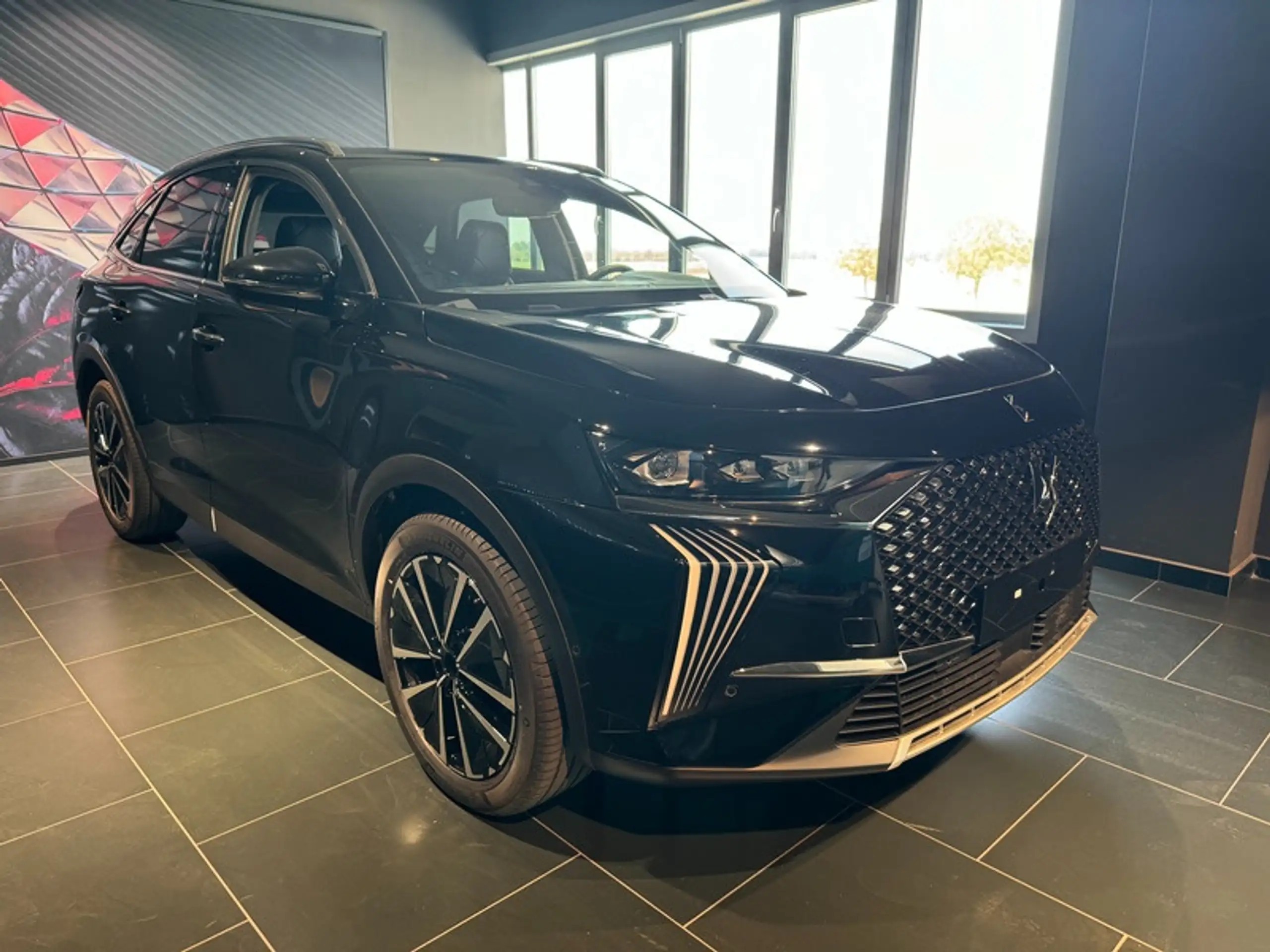 DS Automobiles - DS 7 Crossback