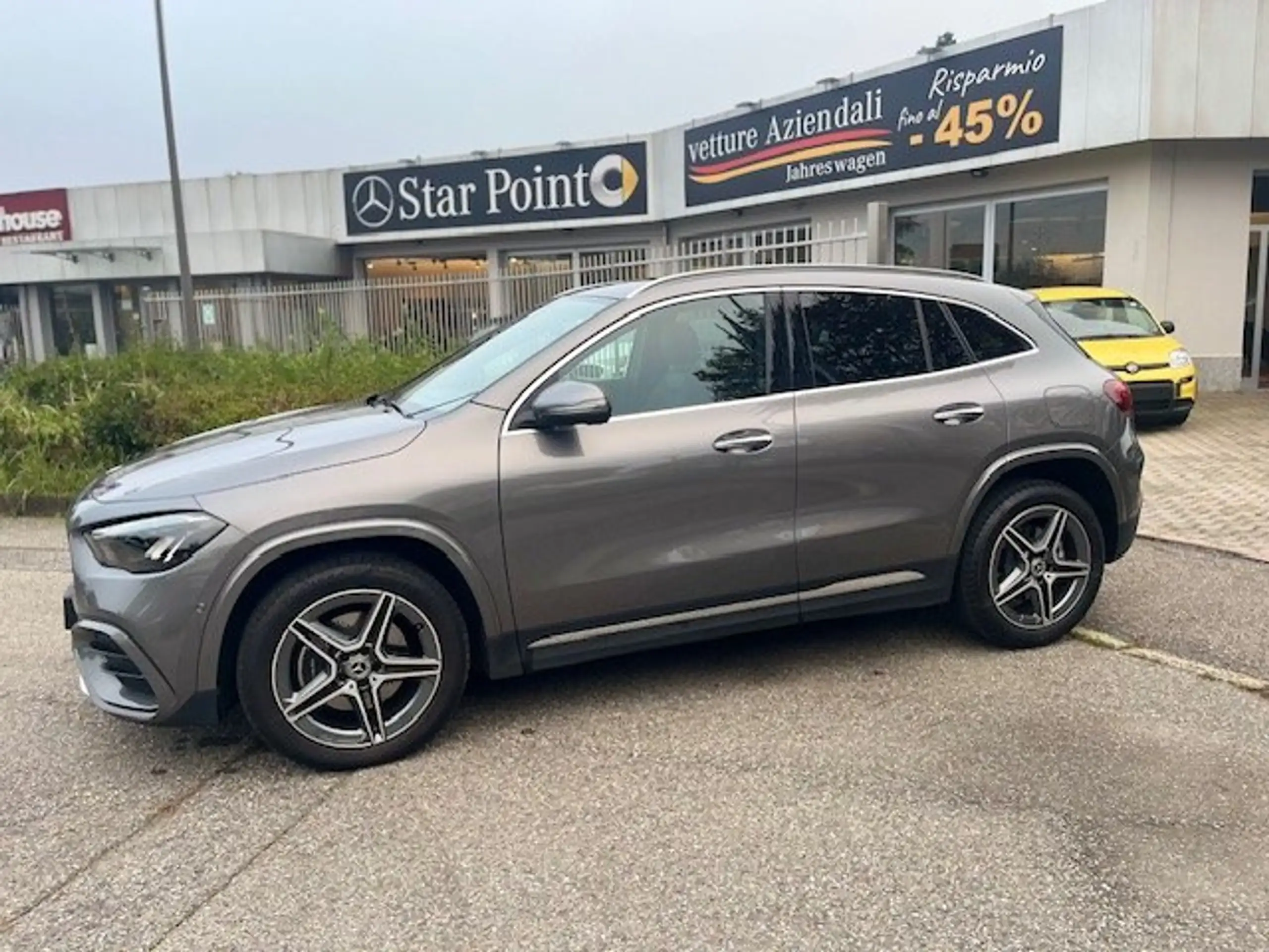 Mercedes-Benz - GLA 250