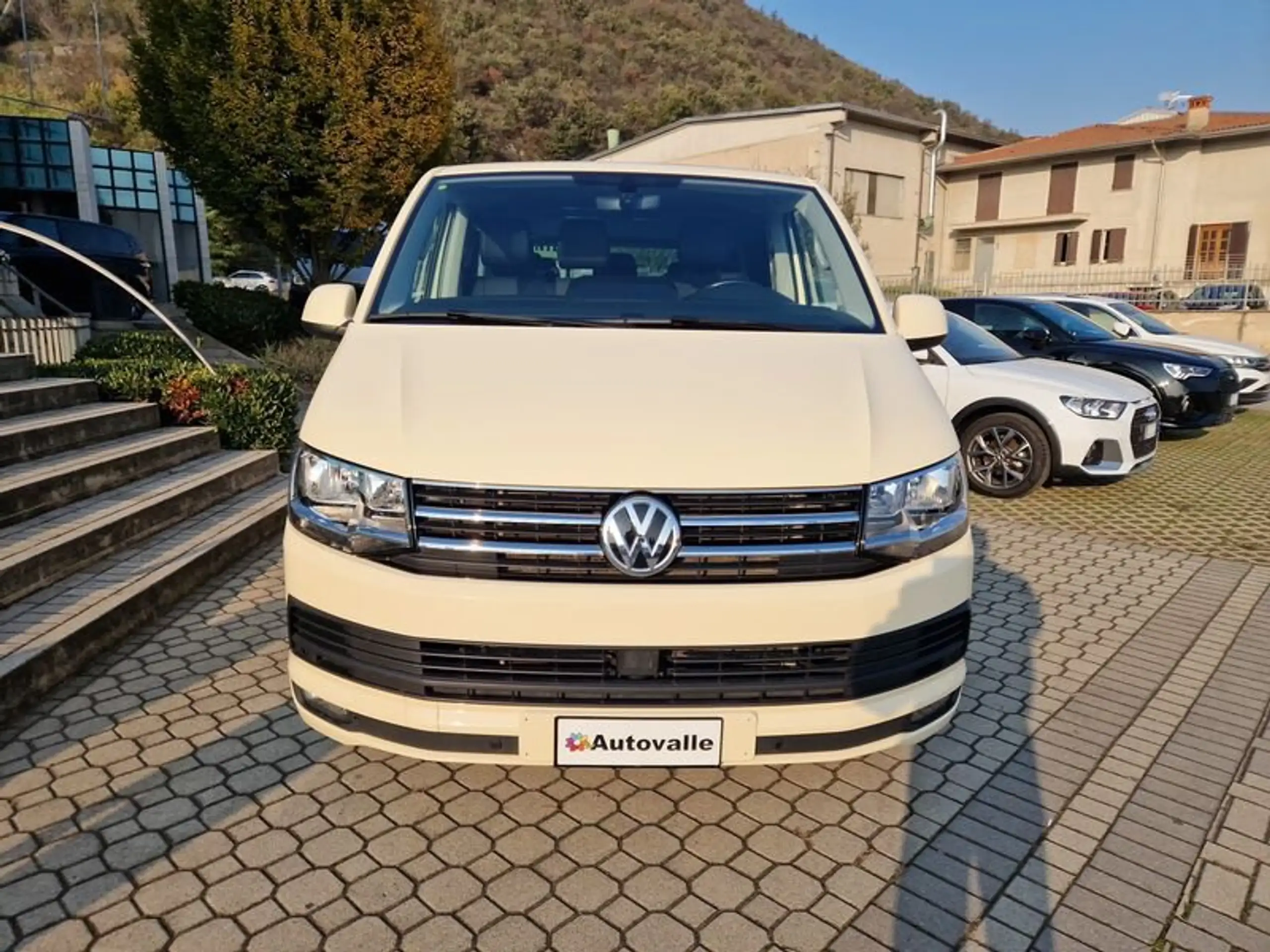 Volkswagen - T6 Caravelle