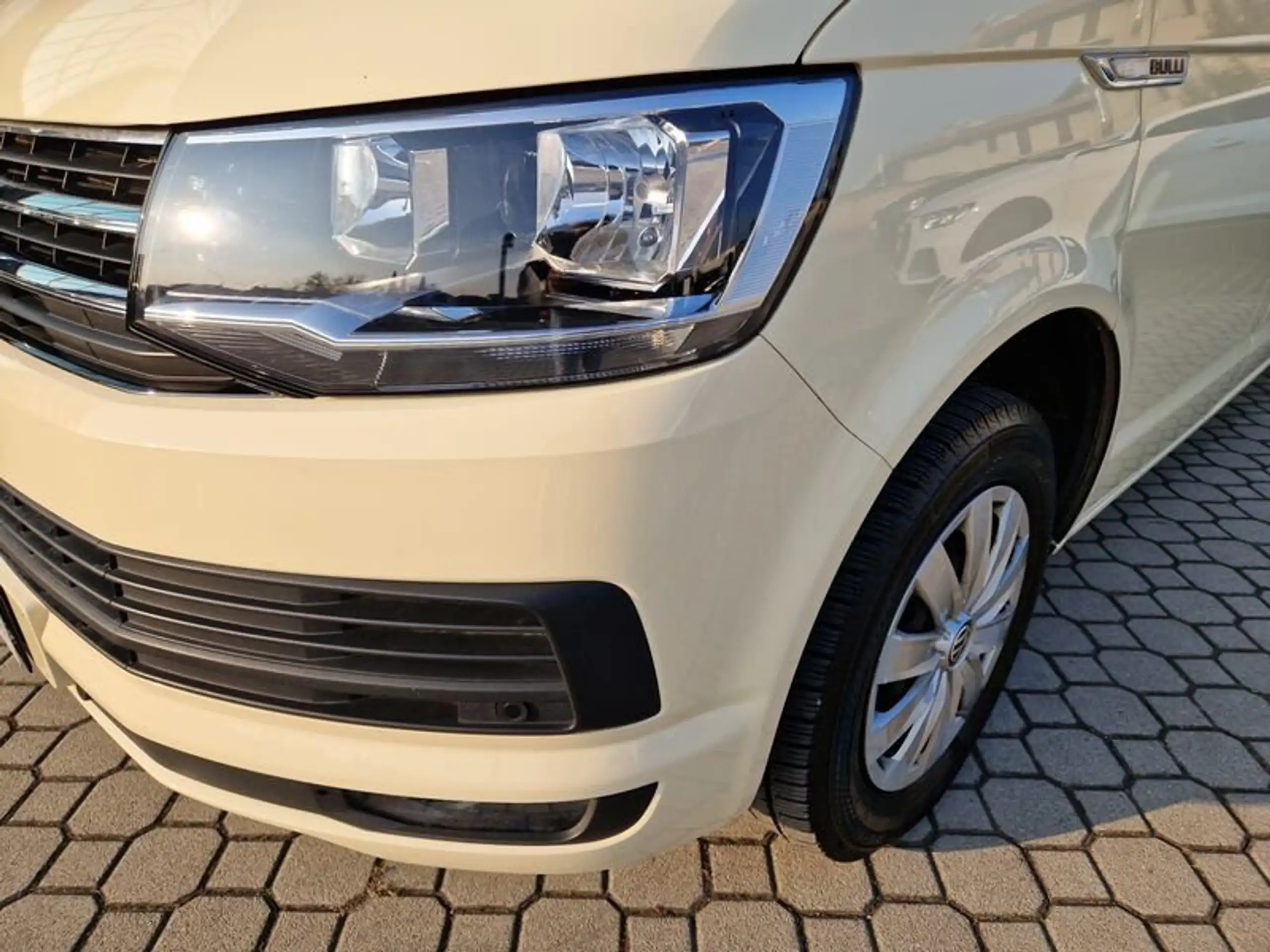 Volkswagen - T6 Caravelle