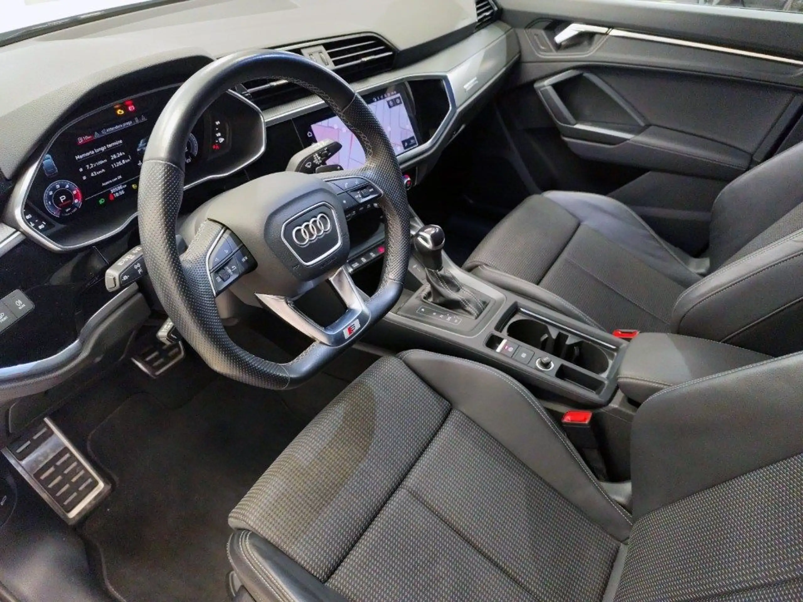 Audi - Q3