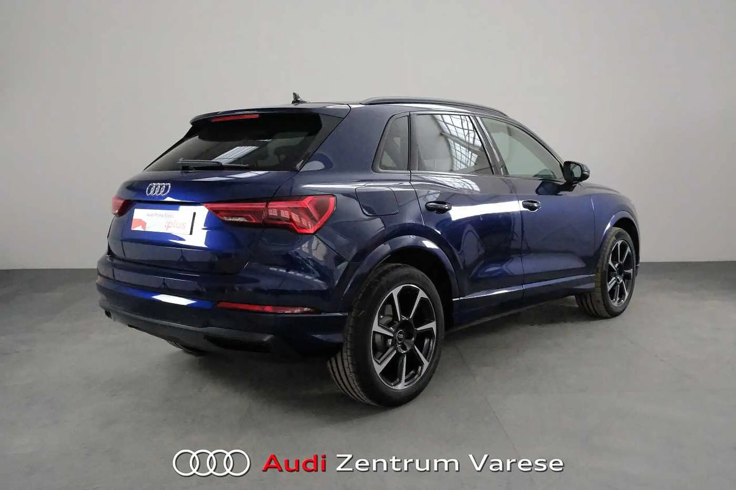 Audi - Q3