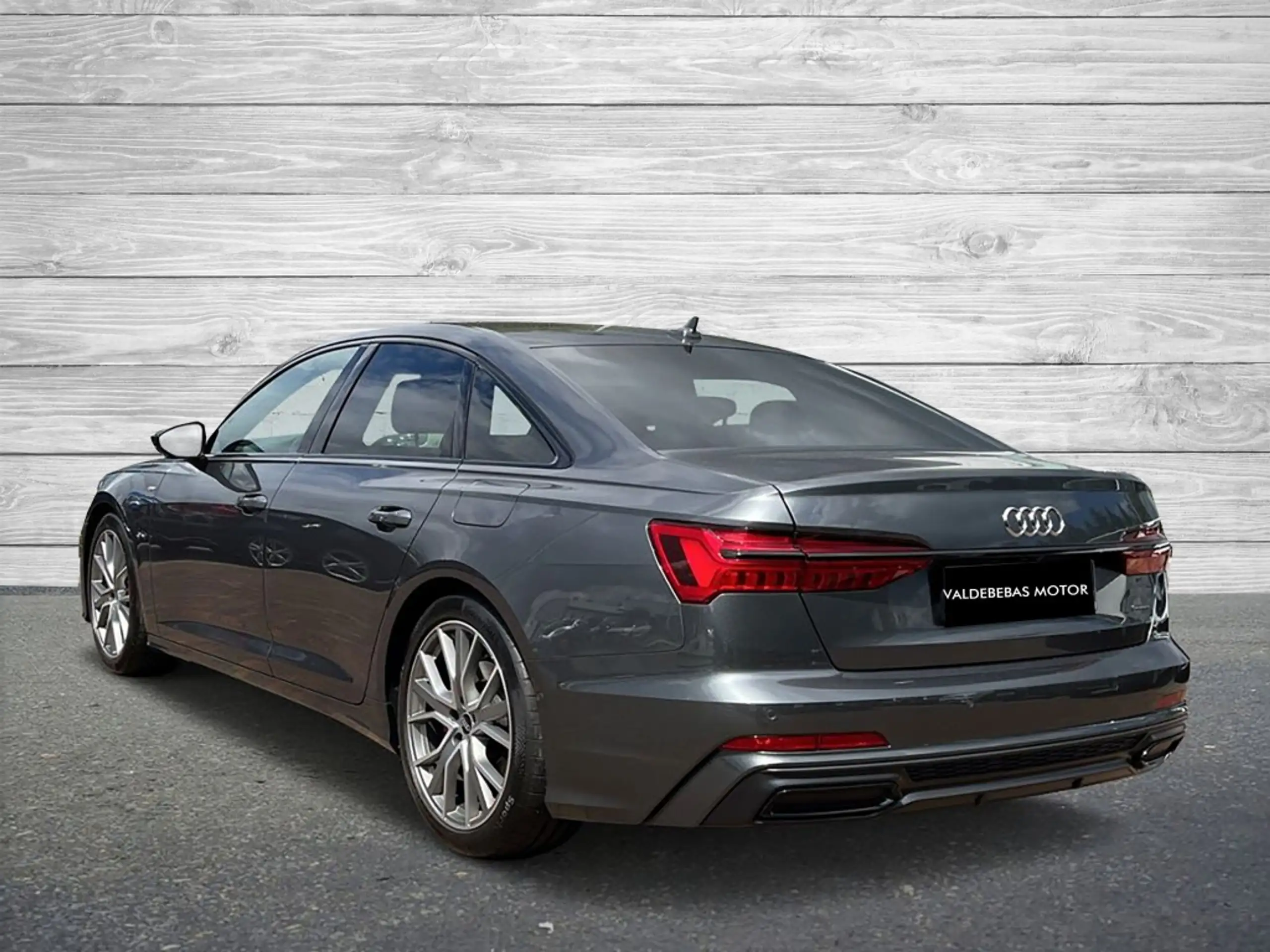 Audi - A6