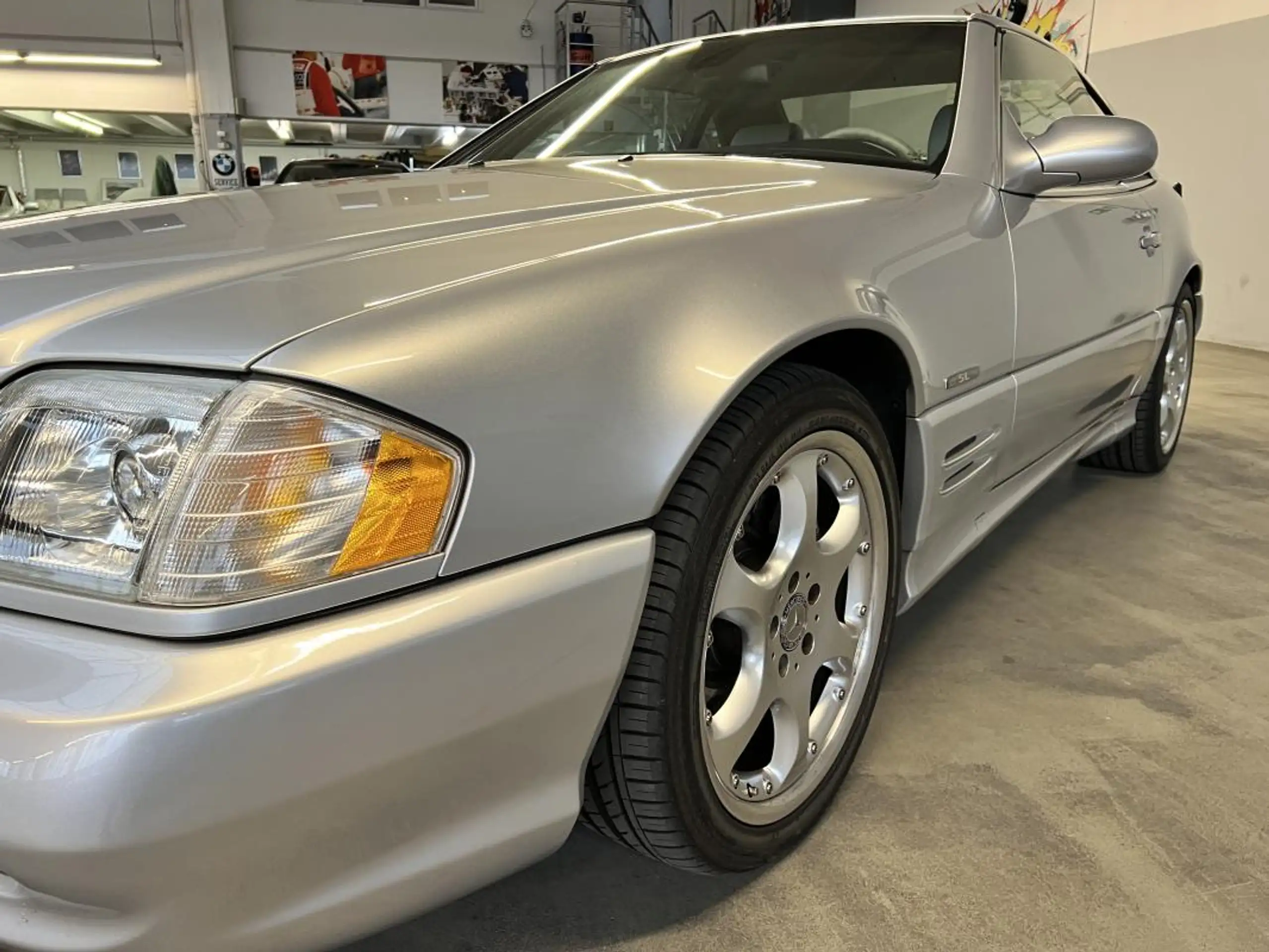 Mercedes-Benz - SL 500