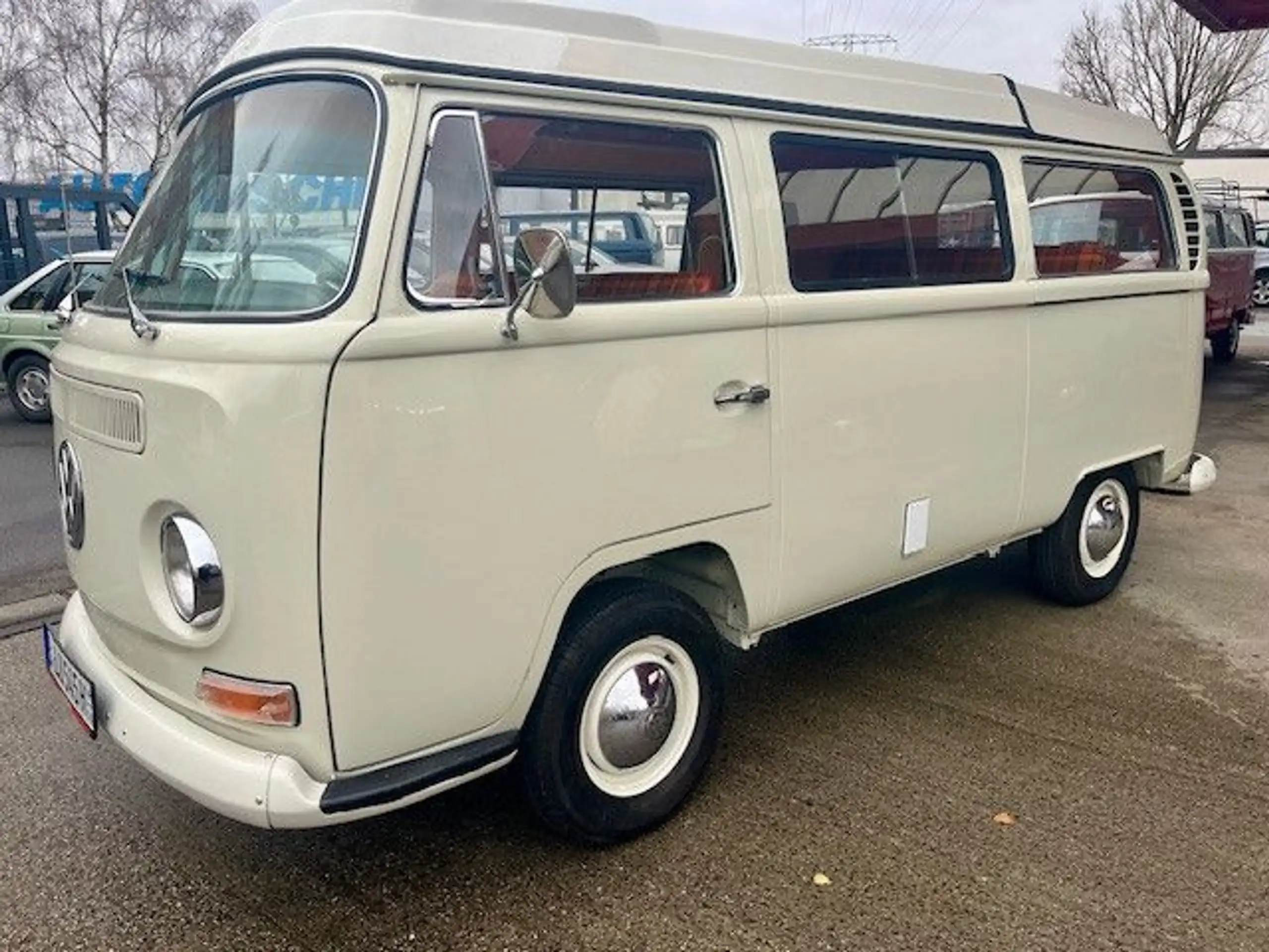 Volkswagen - T2