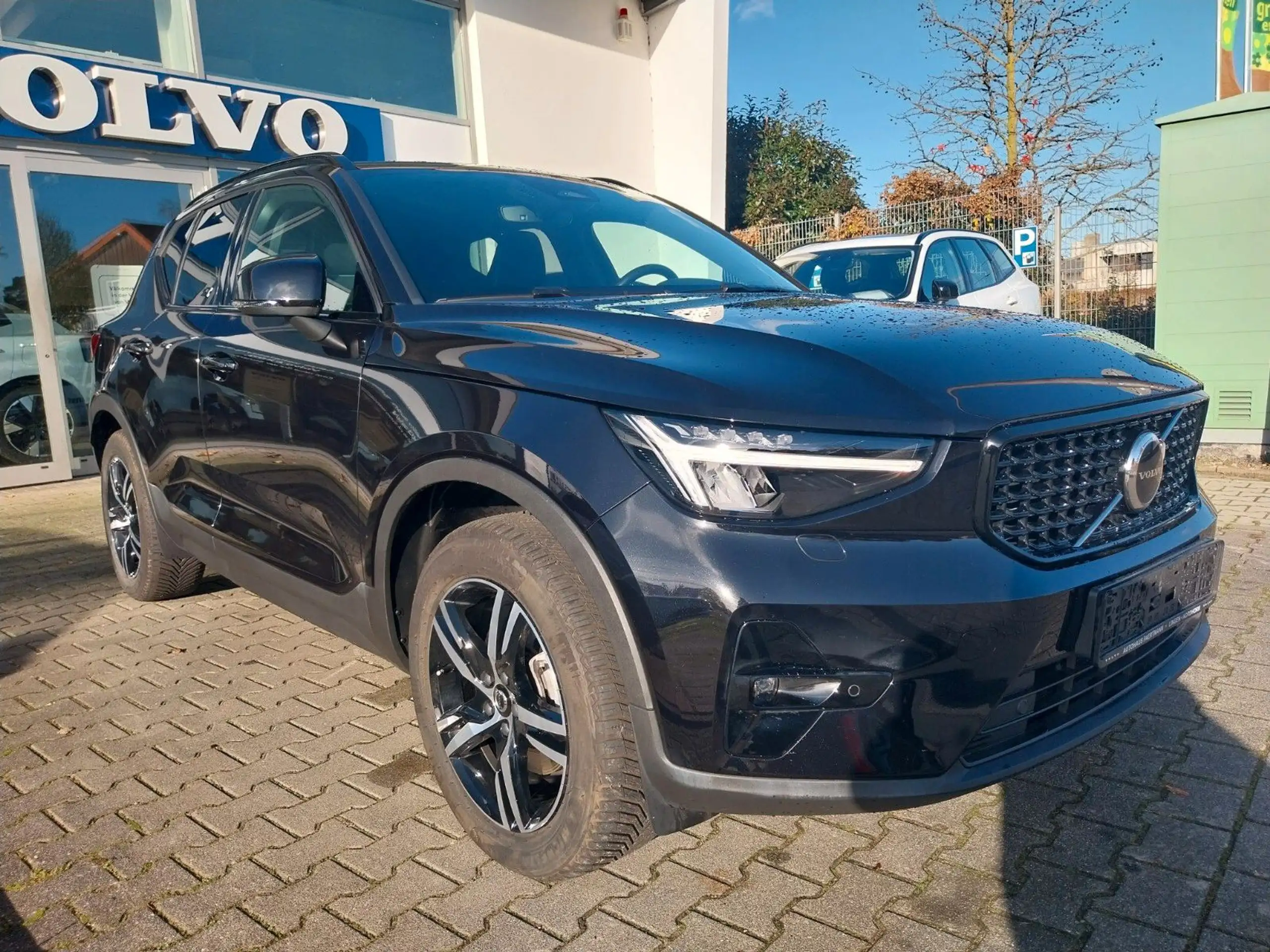 Volvo - XC40