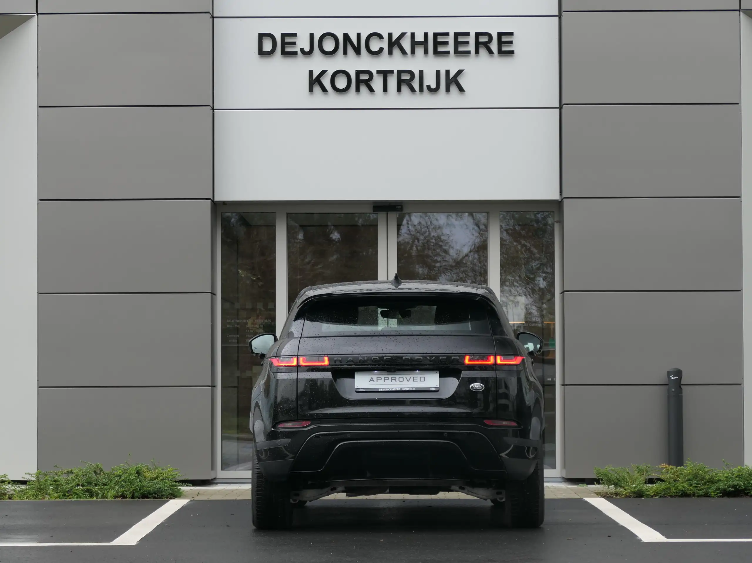 Land Rover - Range Rover Evoque