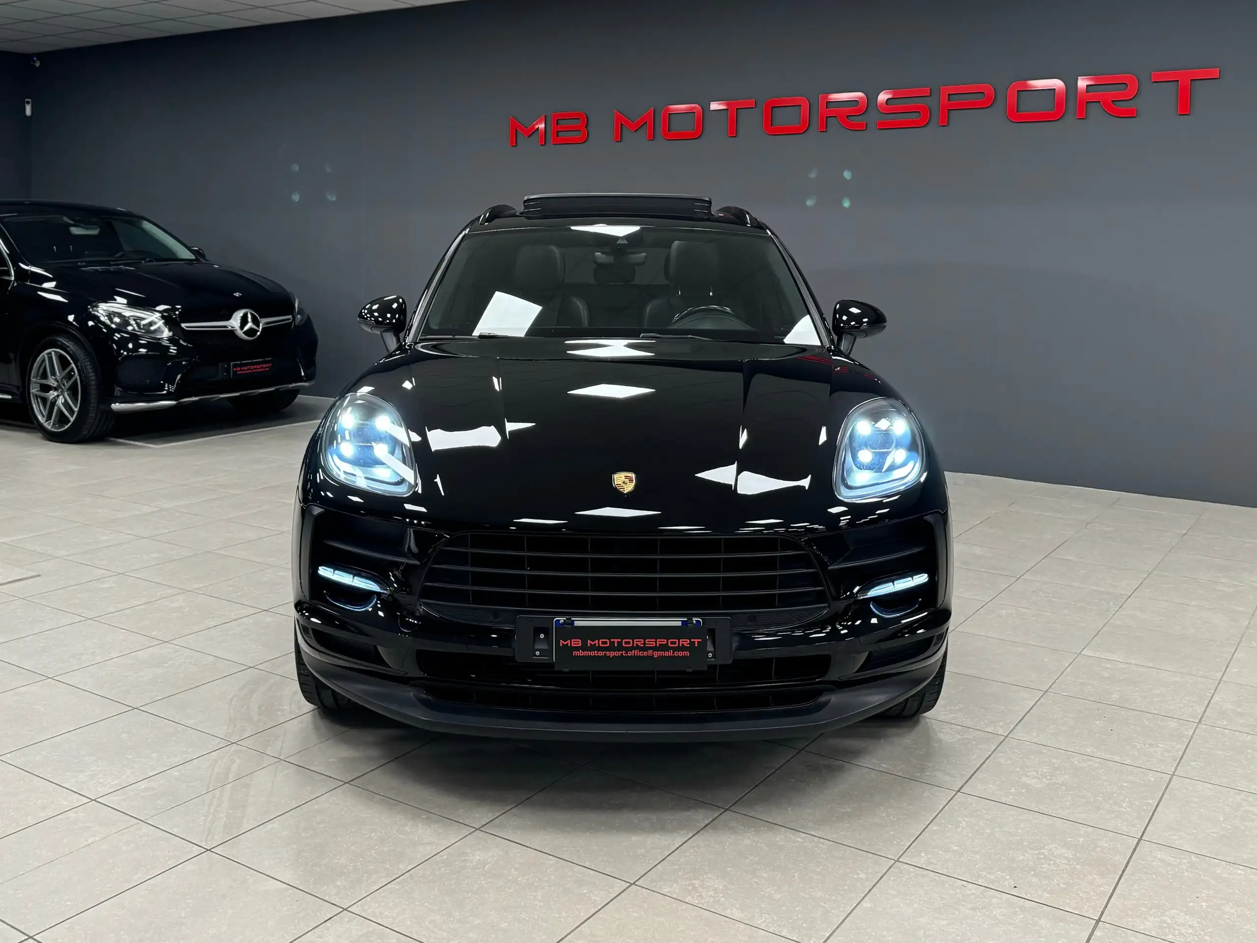 Porsche - Macan