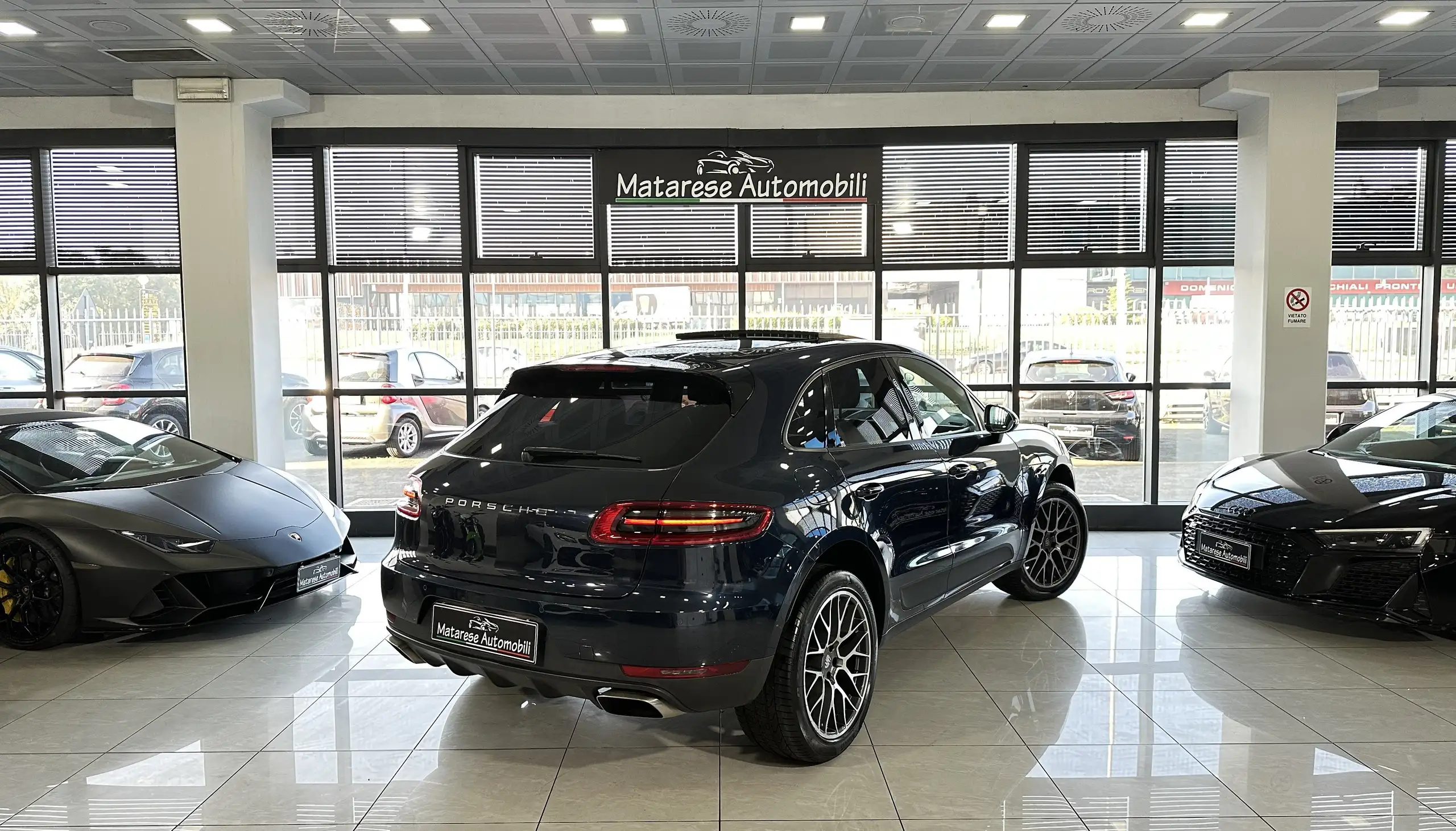 Porsche - Macan