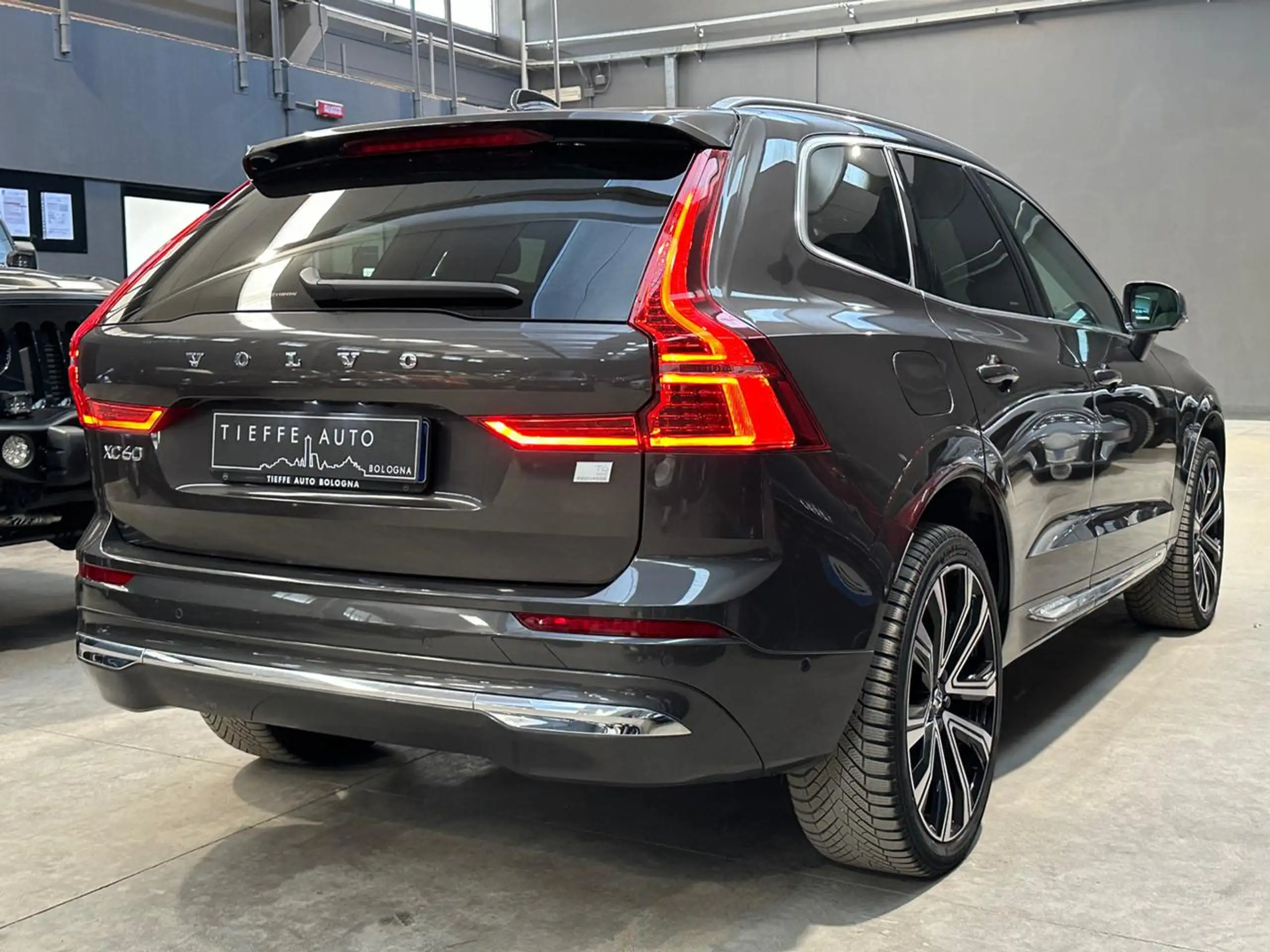 Volvo - XC60