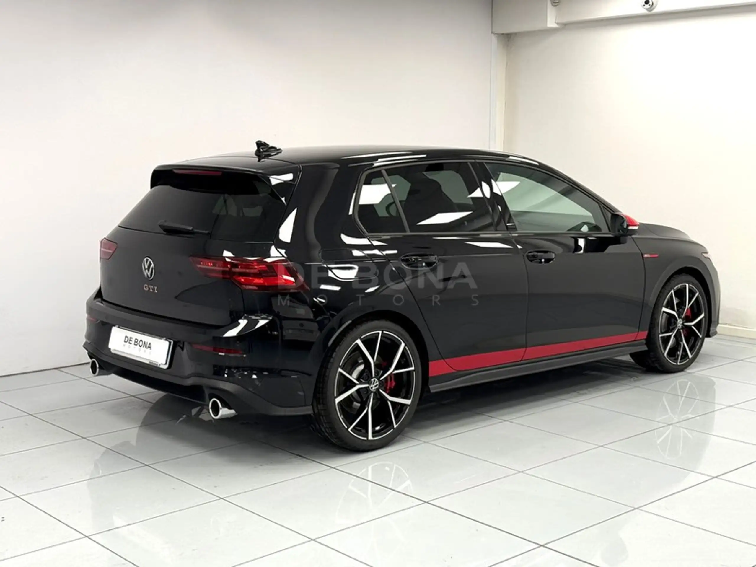 Volkswagen - Golf GTI