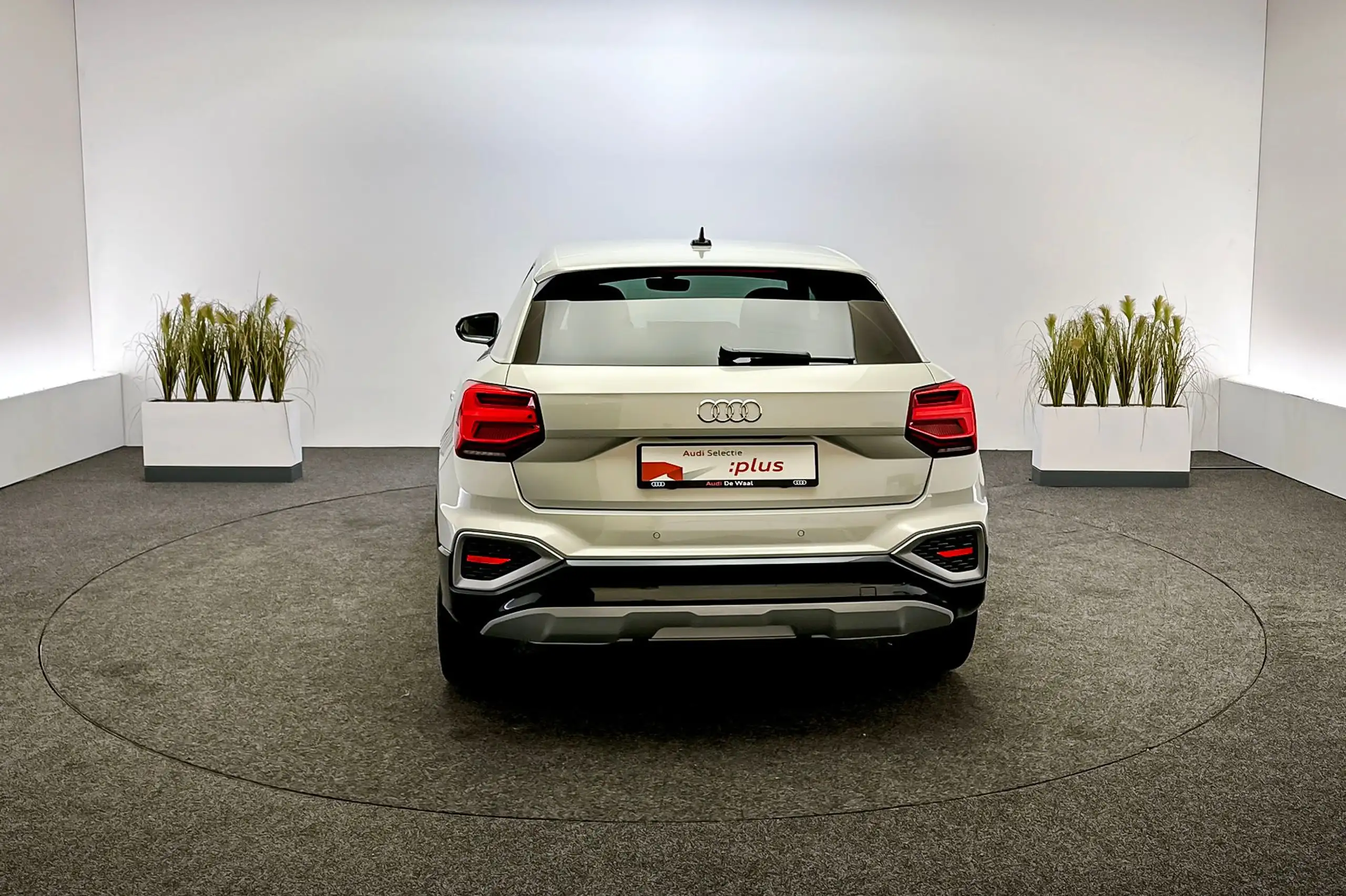 Audi - Q2