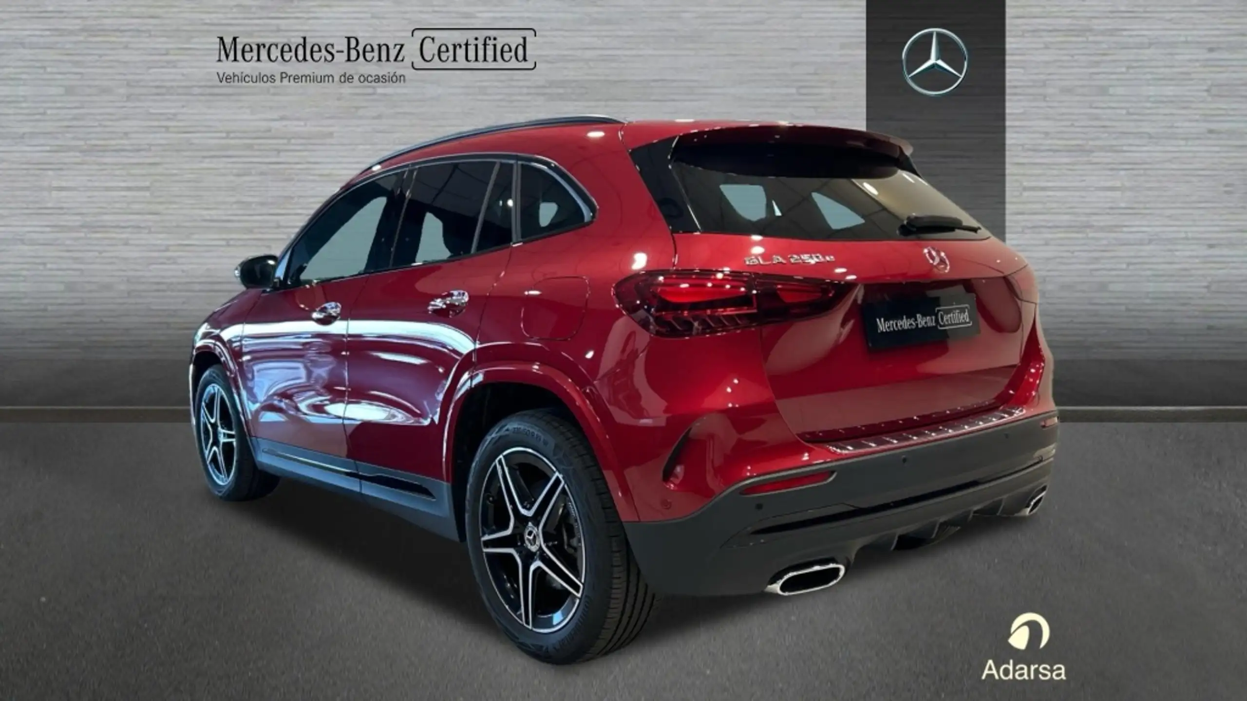 Mercedes-Benz - GLA 250